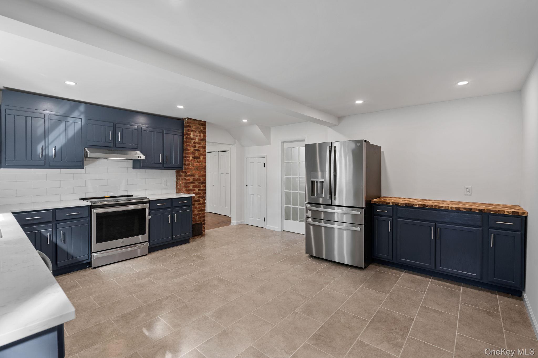 408 Hosner Mountain Road, Stormville, NY 12582