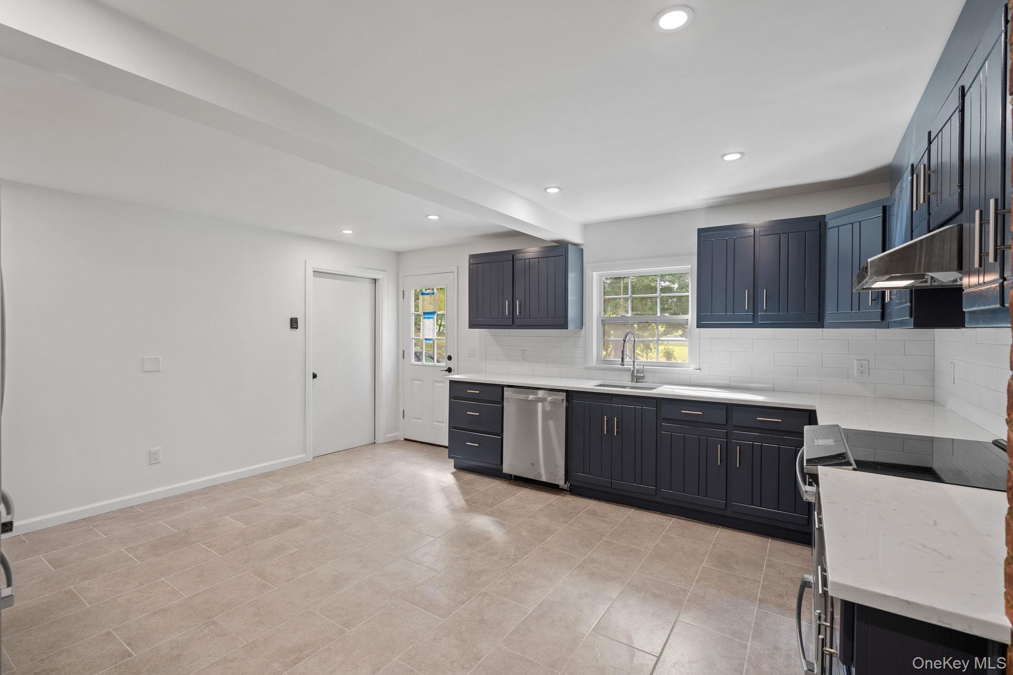 408 Hosner Mountain Road, Stormville, NY 12582