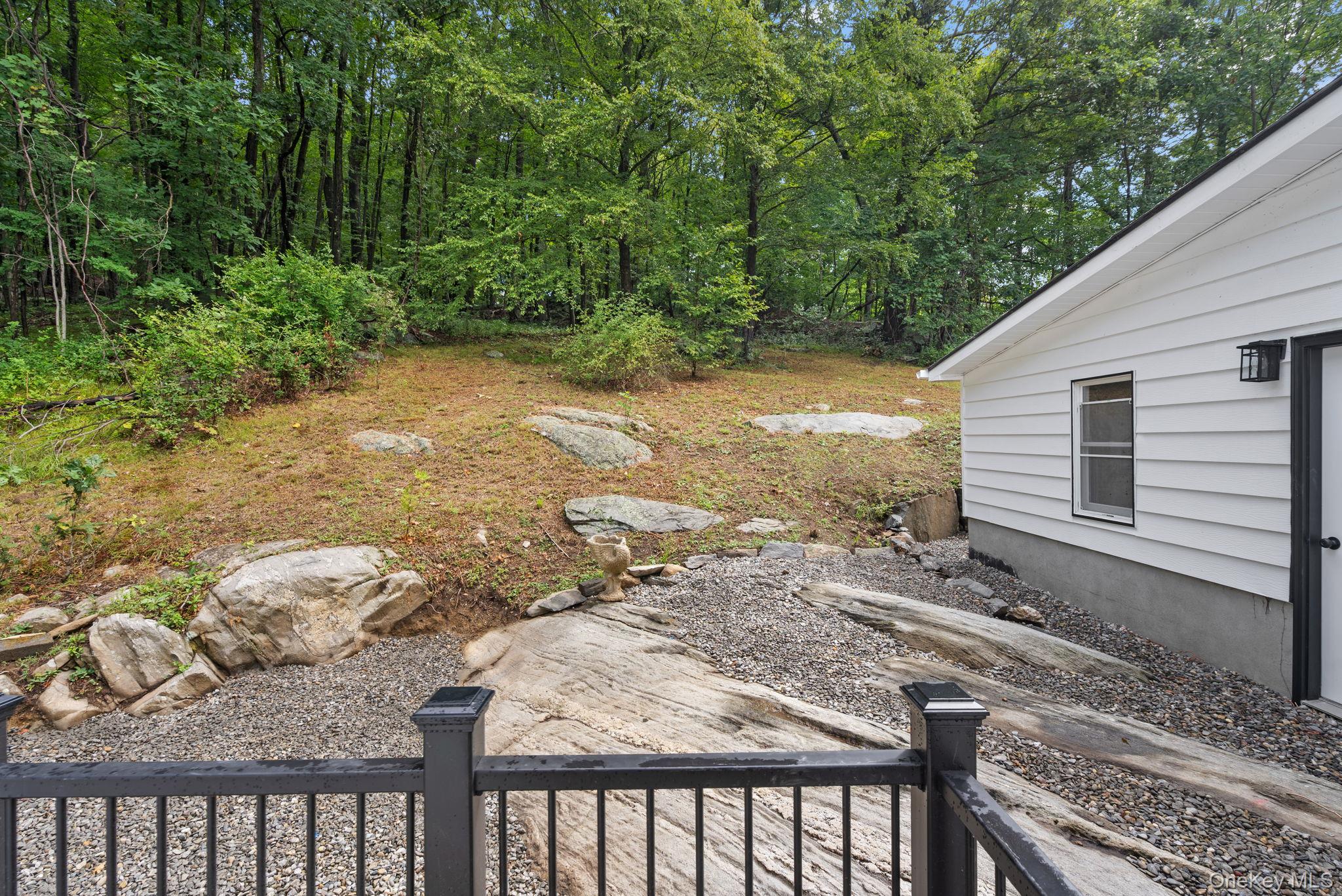 408 Hosner Mountain Road, Stormville, NY 12582