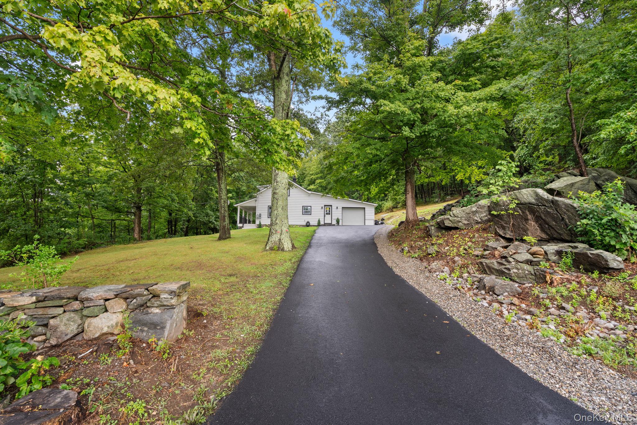 408 Hosner Mountain Road, Stormville, NY 12582