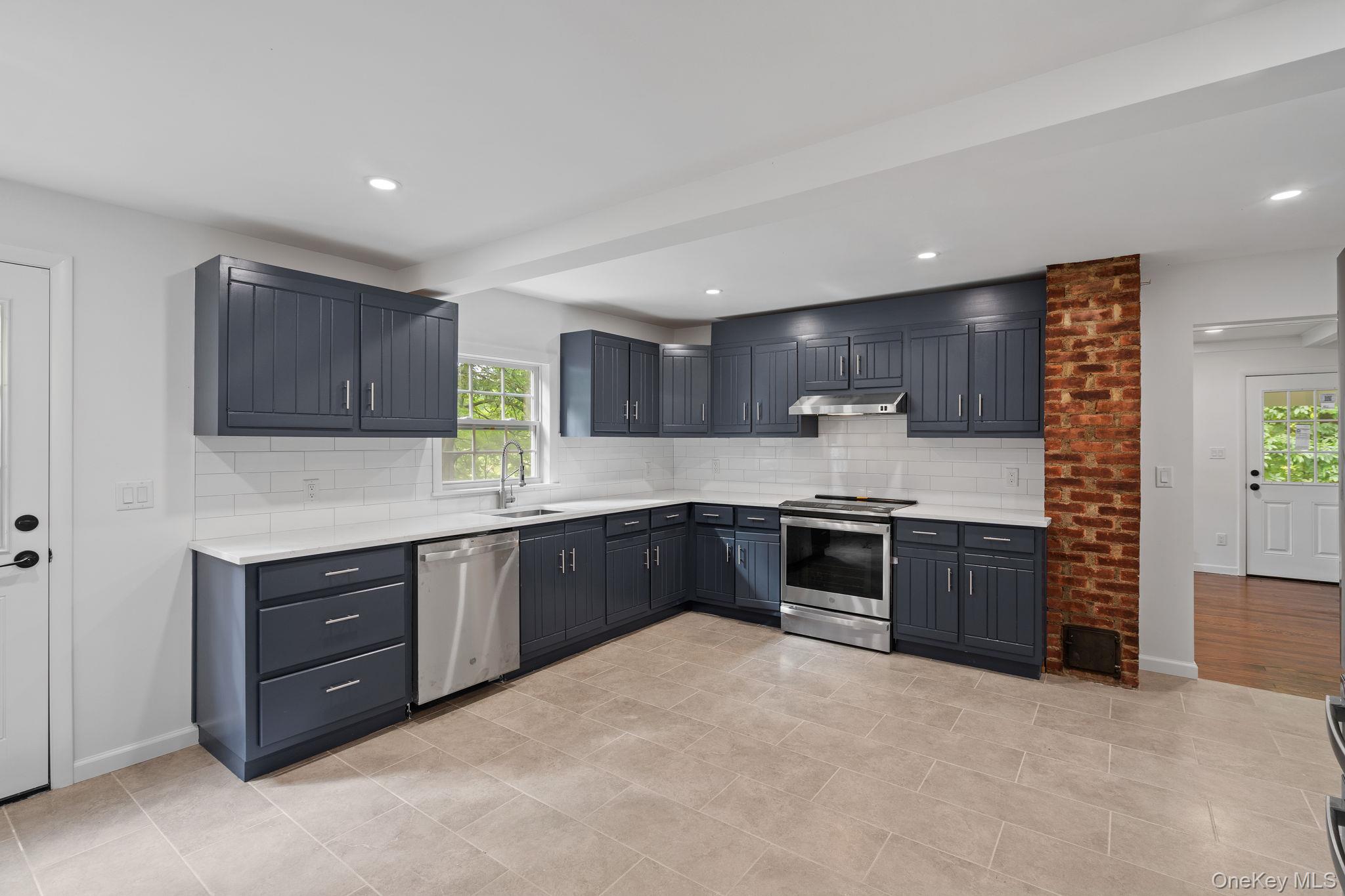 408 Hosner Mountain Road, Stormville, NY 12582