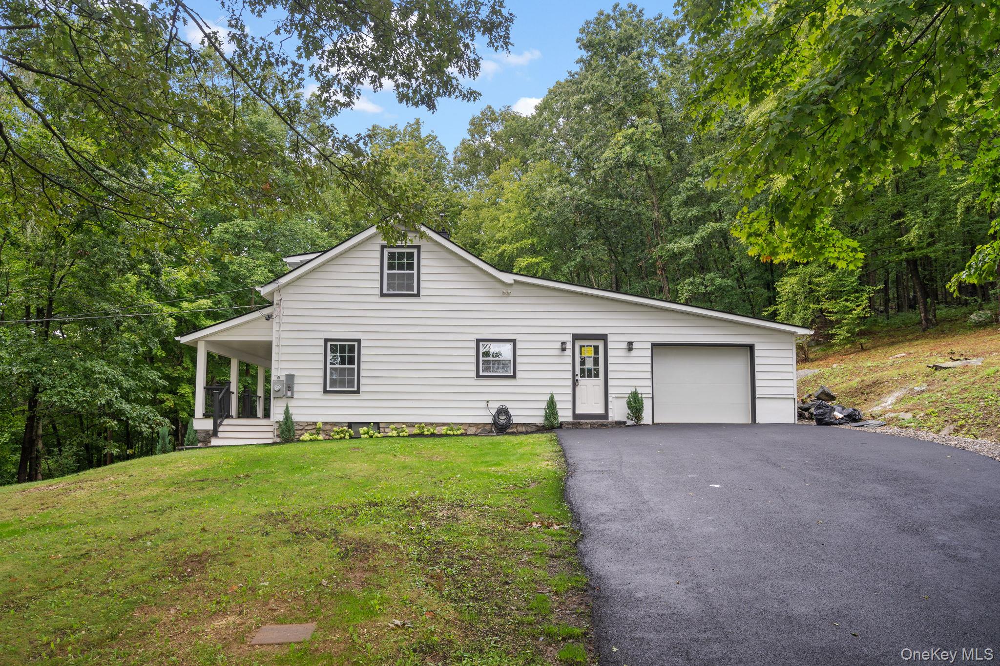 408 Hosner Mountain Road, Stormville, NY 12582