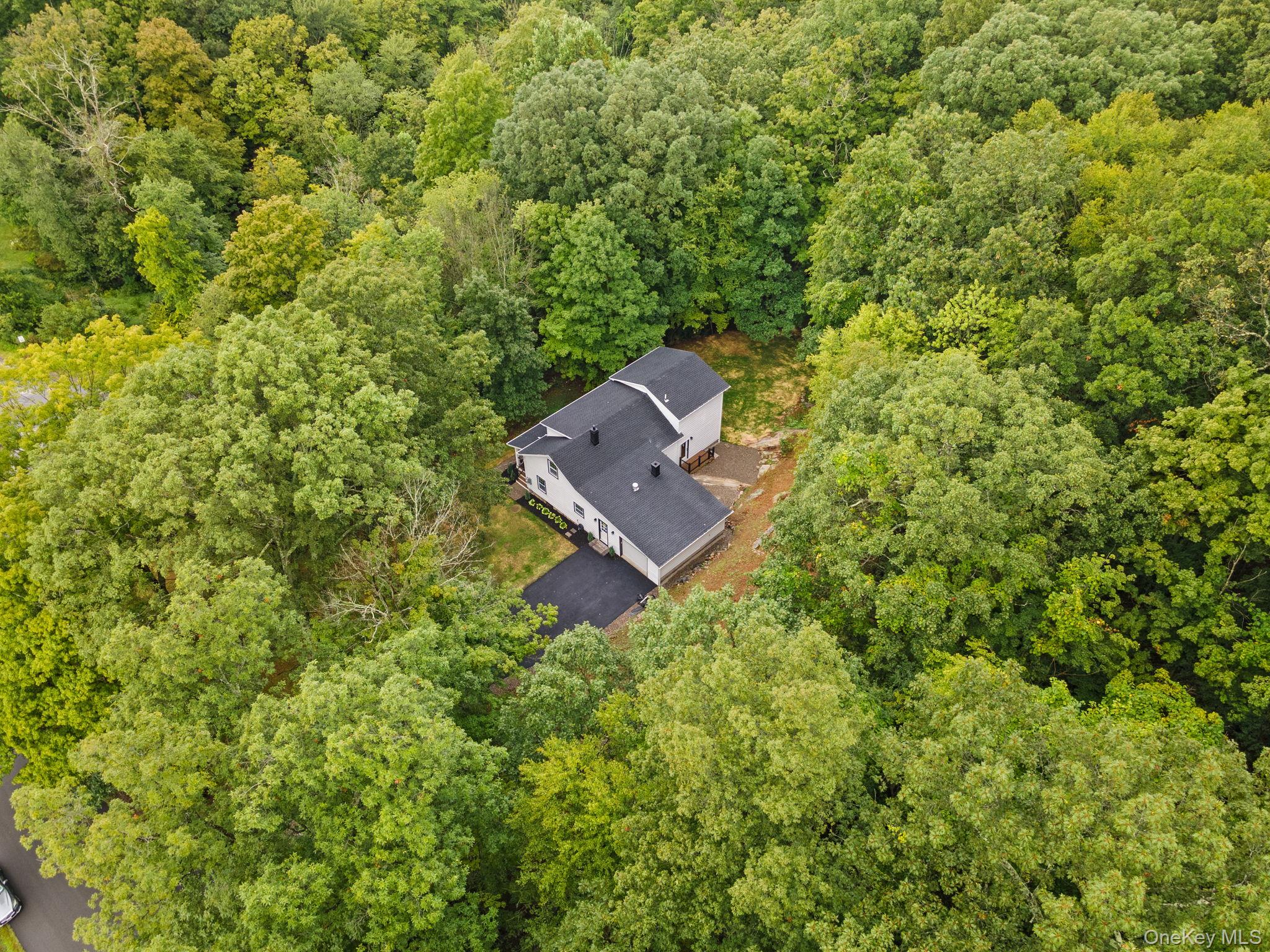 408 Hosner Mountain Road, Stormville, NY 12582