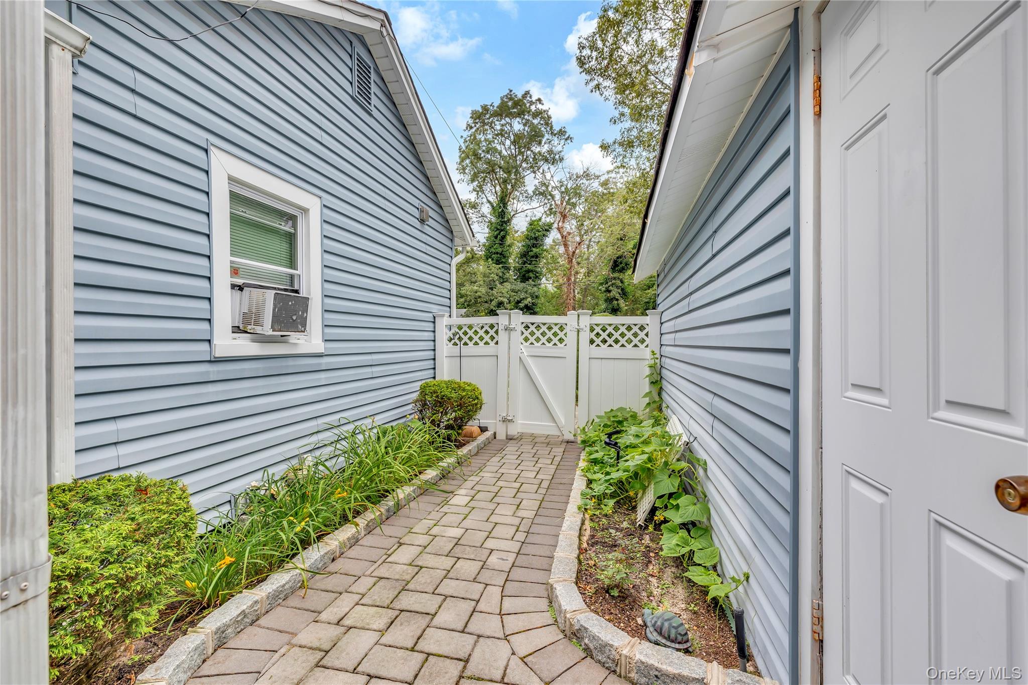 44 Lexington Avenue, Patchogue, NY 11772