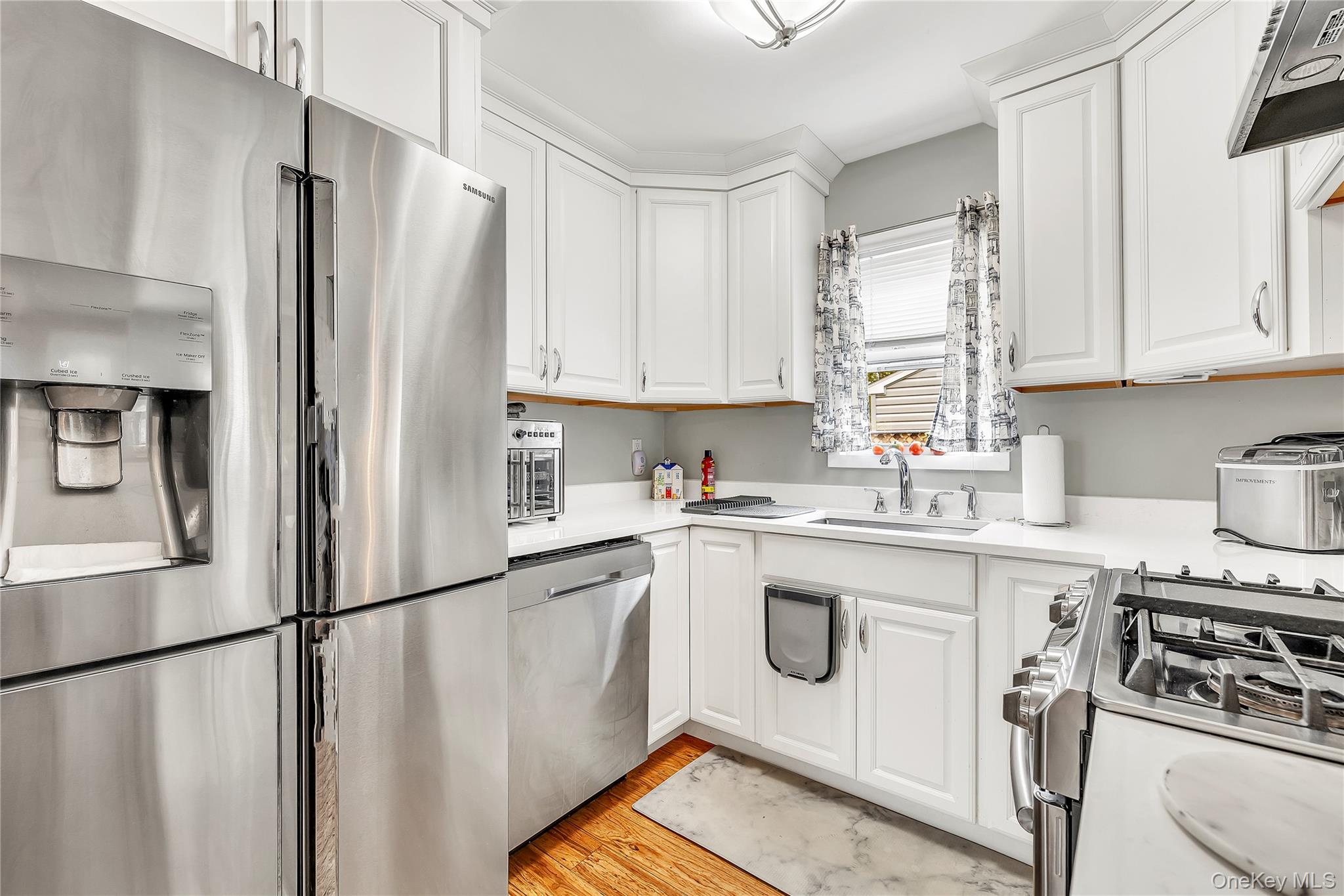 44 Lexington Avenue, Patchogue, NY 11772