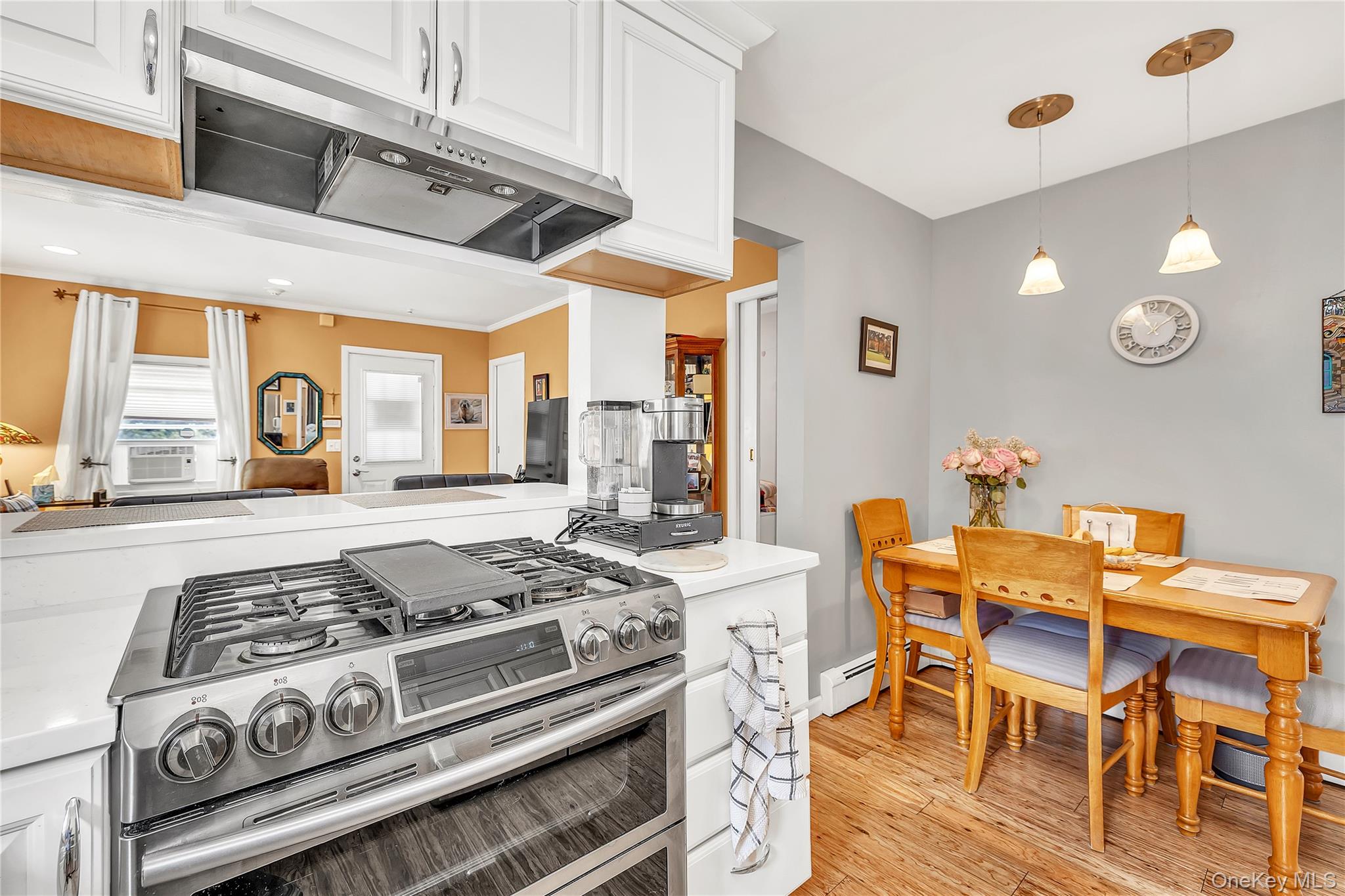 44 Lexington Avenue, Patchogue, NY 11772