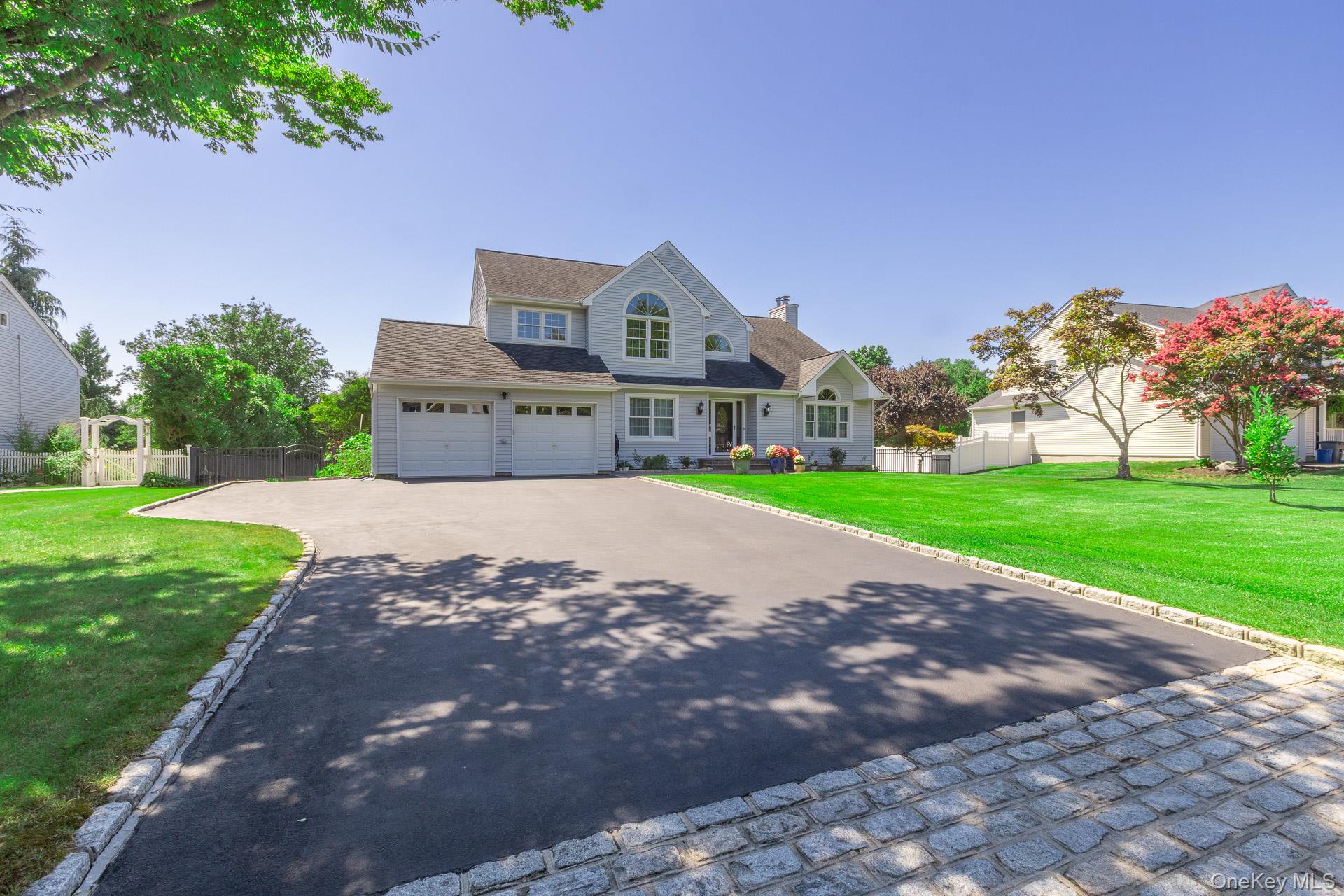 106 Glenrich Drive S, Saint James, NY 11780