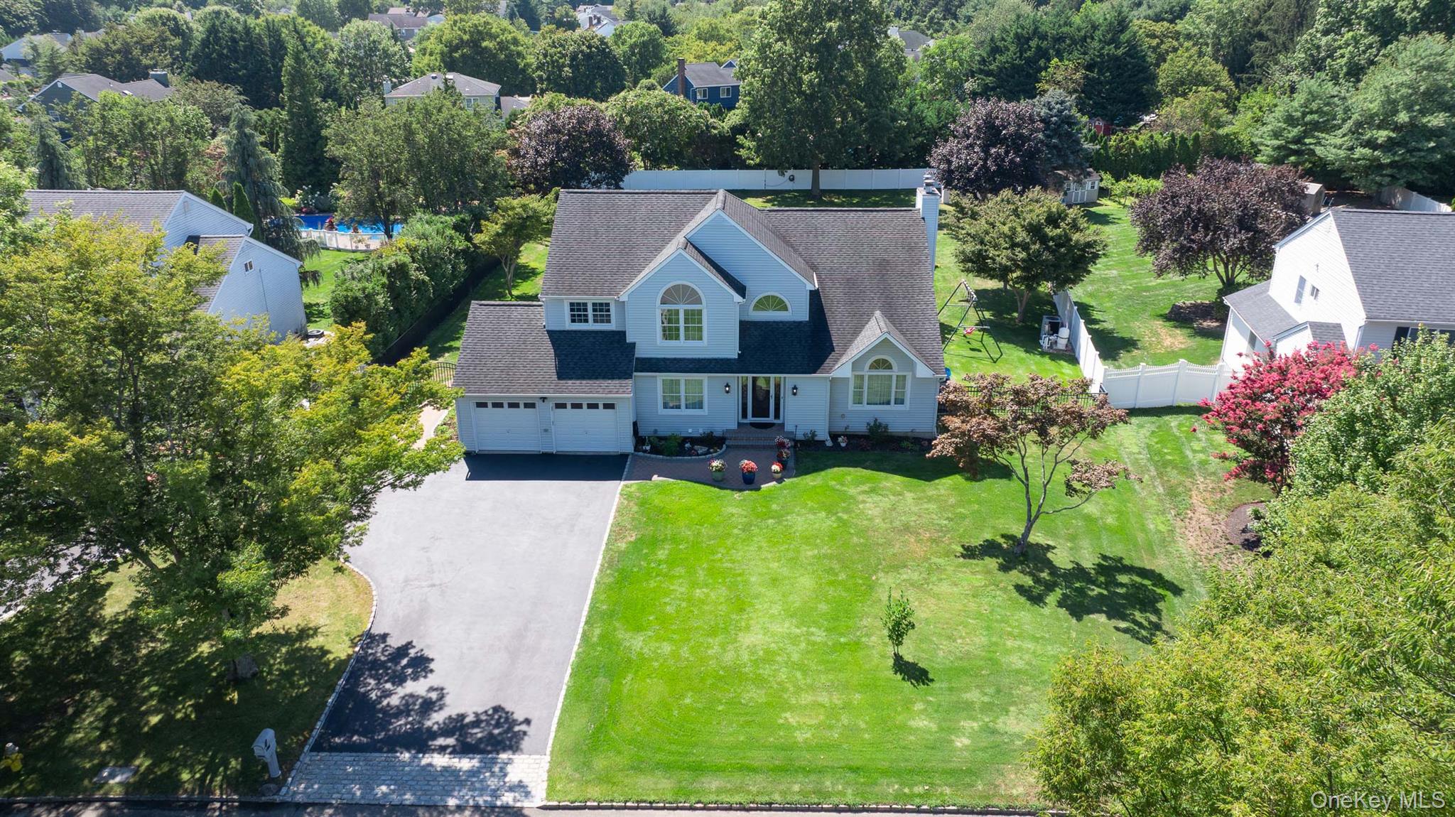 106 Glenrich Drive S, Saint James, NY 11780