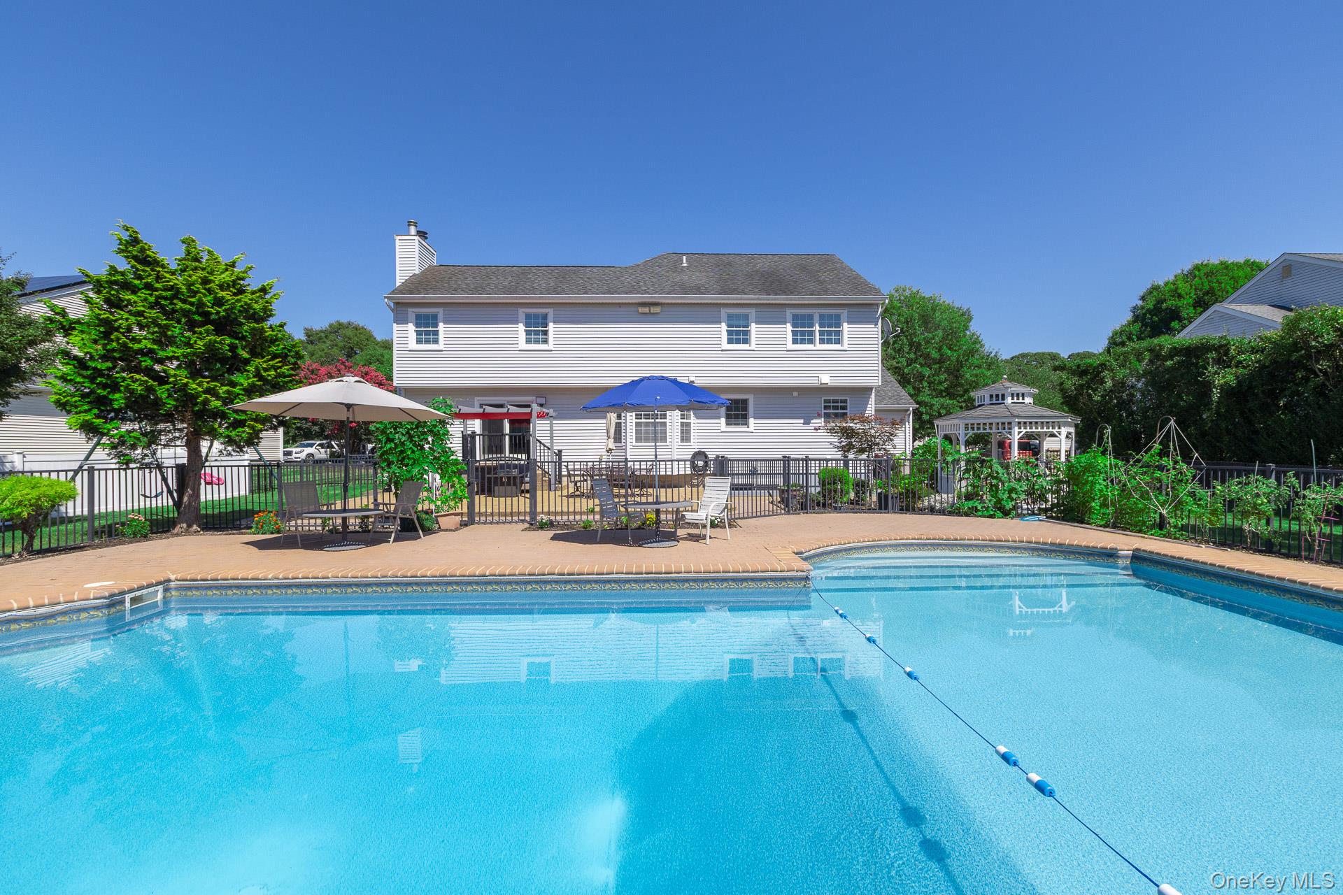 106 Glenrich Drive S, Saint James, NY 11780