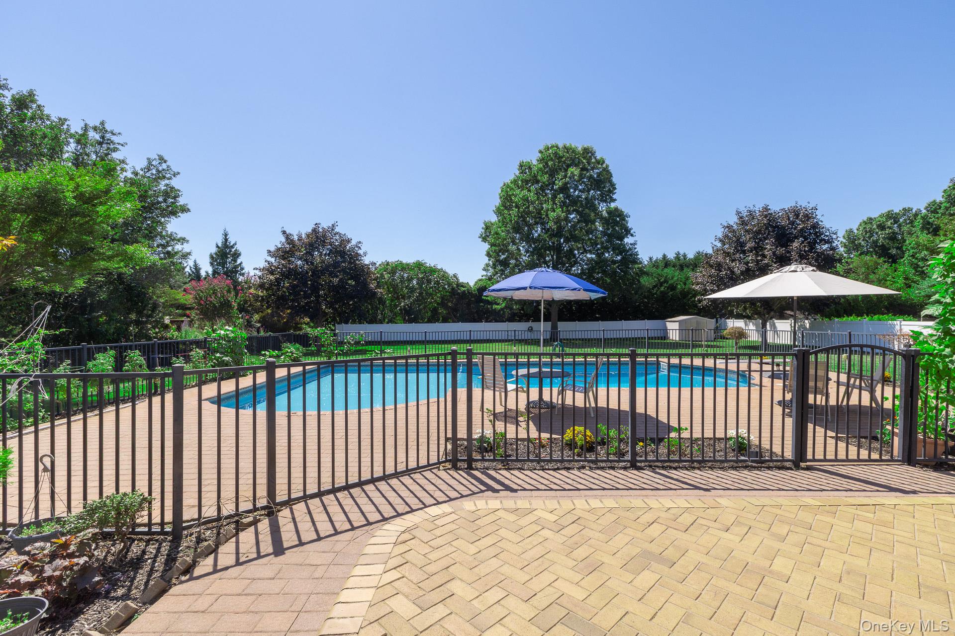 106 Glenrich Drive S, Saint James, NY 11780