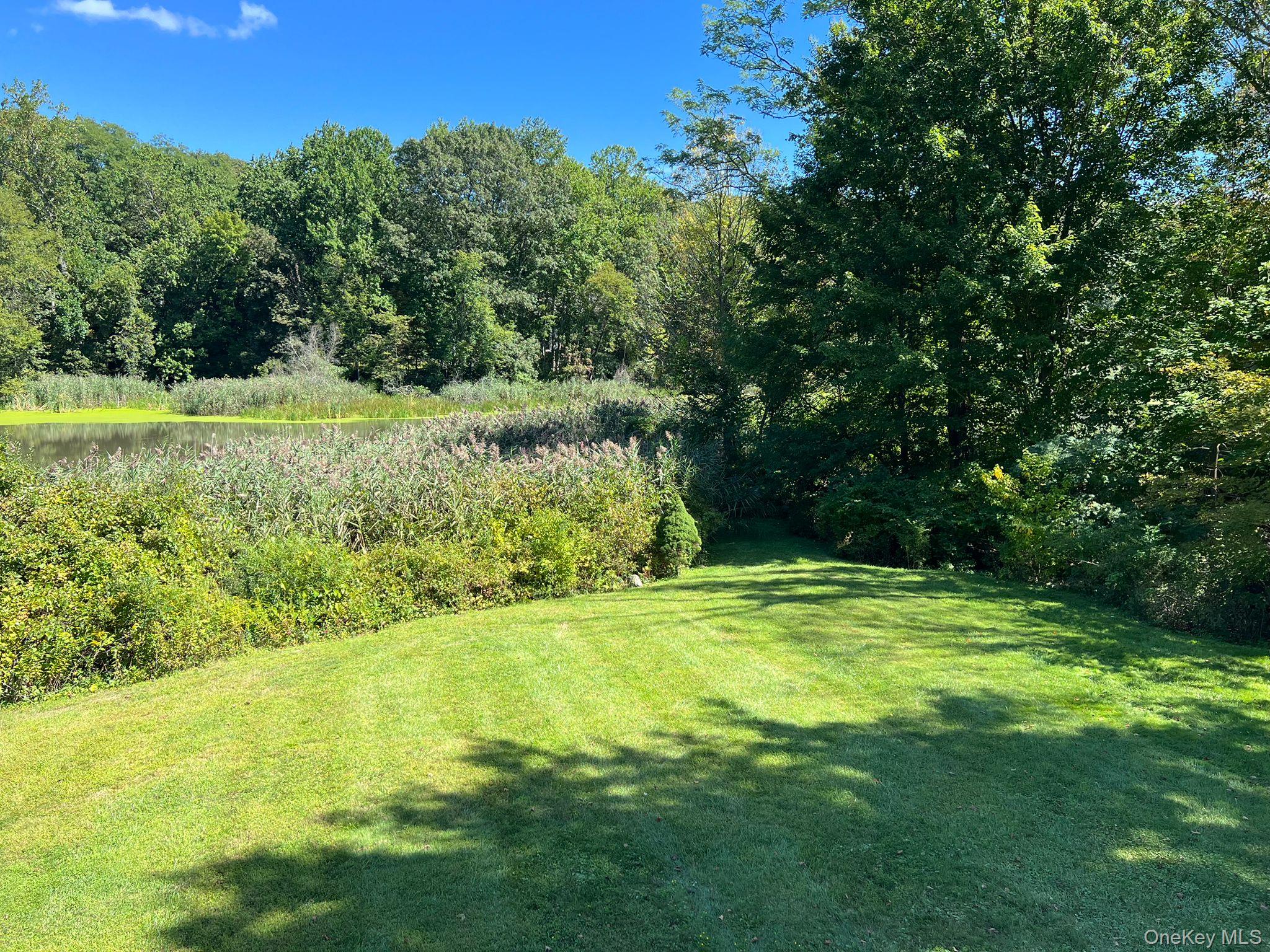 34 Glenacom Road, Mahopac, NY 10541