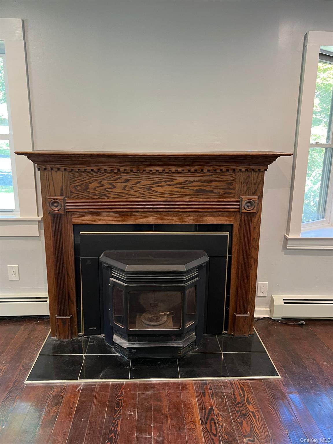 34 Glenacom Road, Mahopac, NY 10541