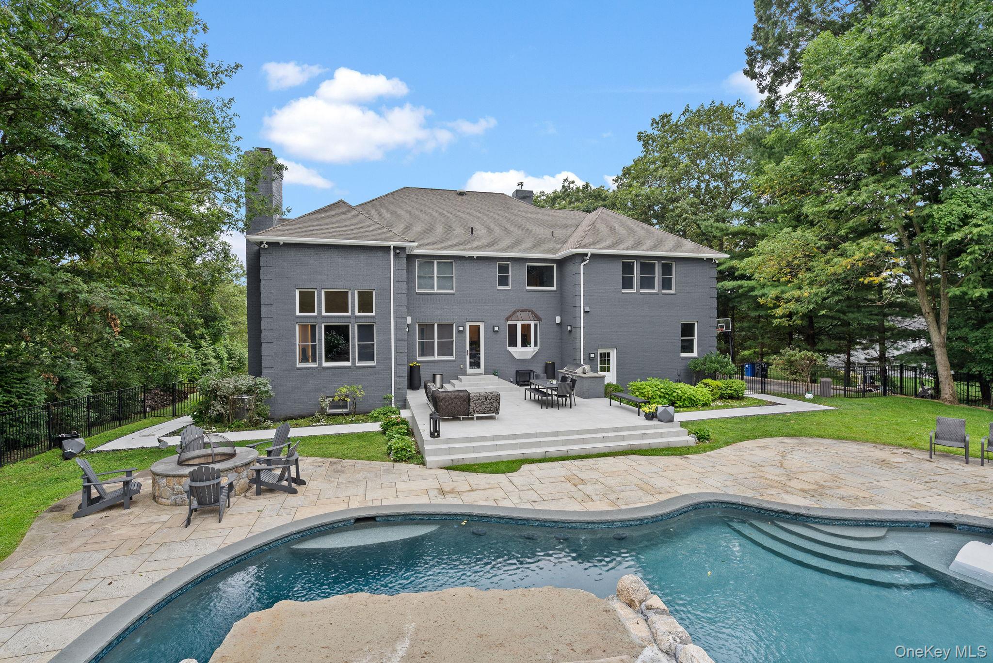 20 Stonewall Circle, West Harrison, NY 10604