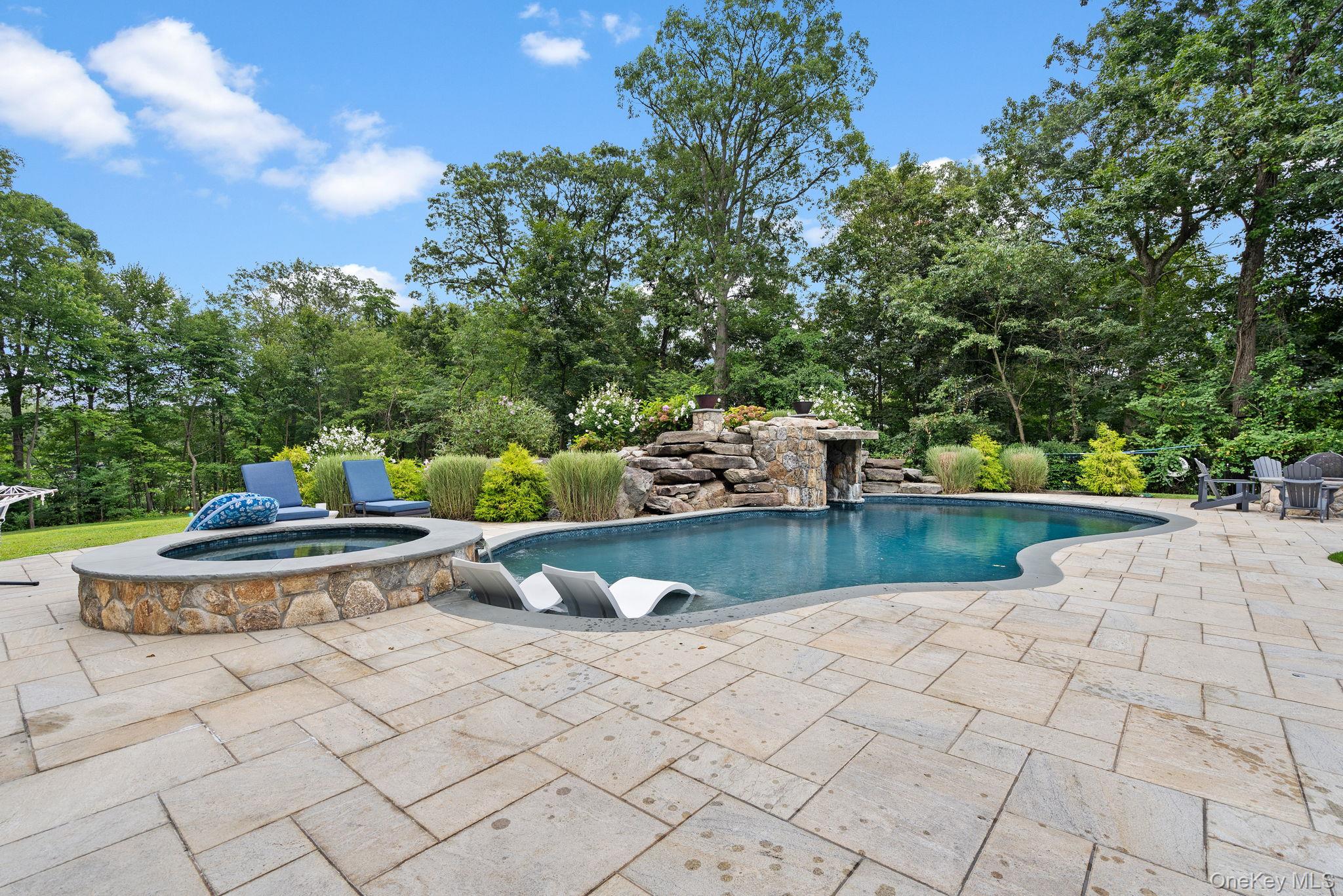 20 Stonewall Circle, West Harrison, NY 10604