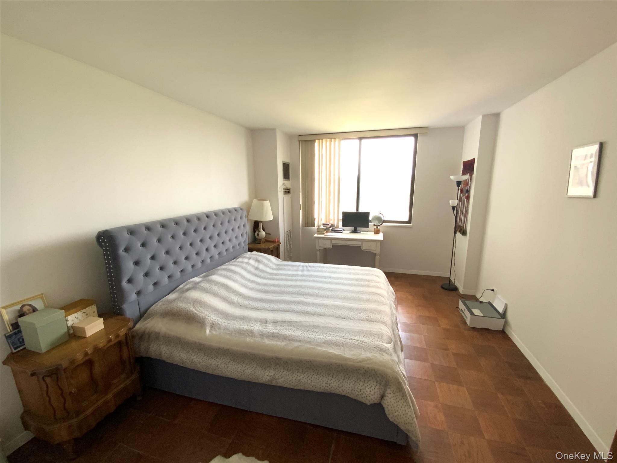 27110 Grand Central Parkway # 7Y, Floral Park, NY 11005