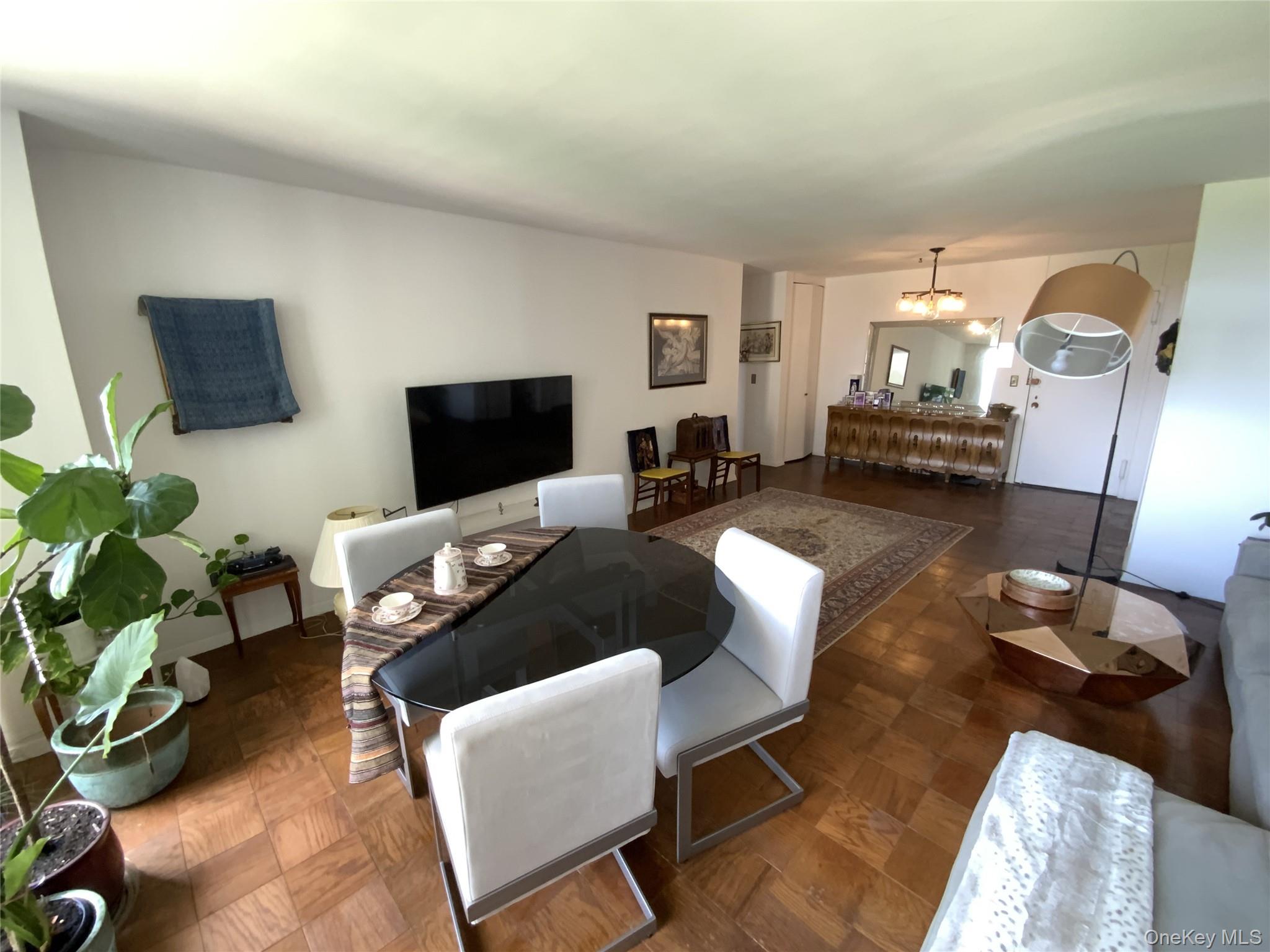 27110 Grand Central Parkway # 7Y, Floral Park, NY 11005