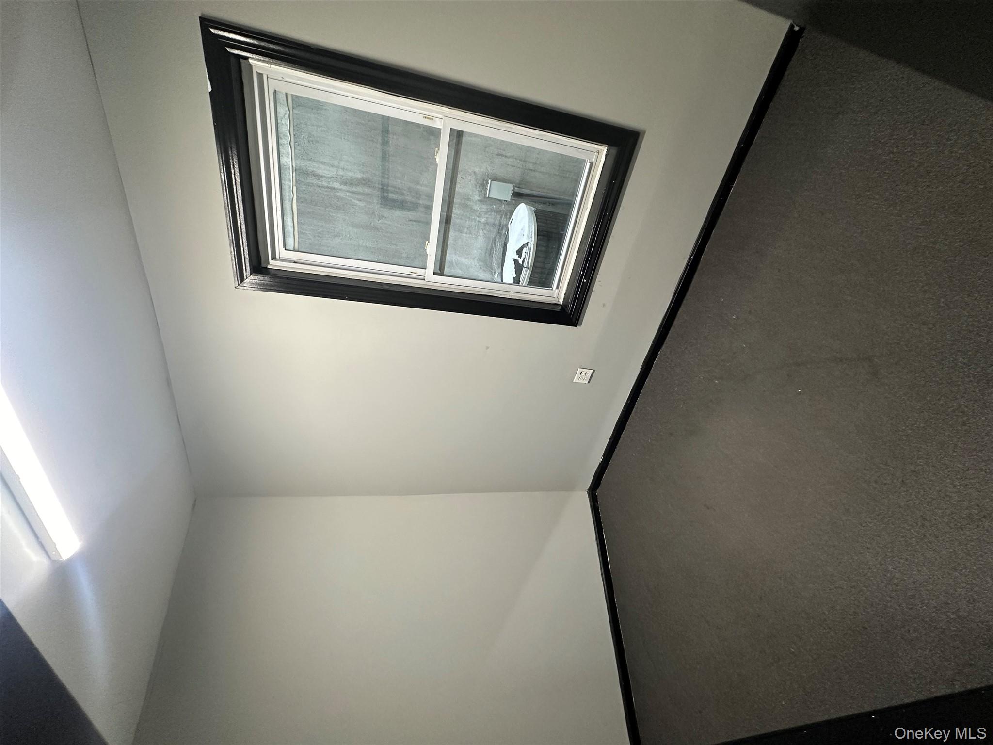 202 Merrick Road # 4, Rockville Centre, NY 11570