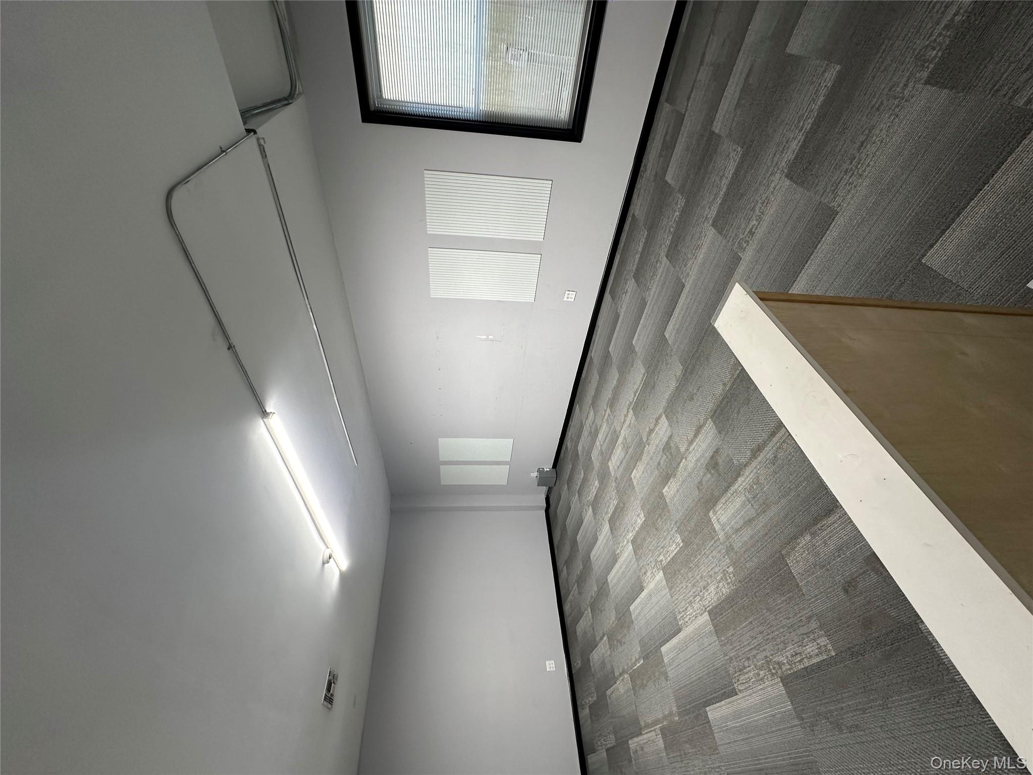 202 Merrick Road # 8, Rockville Centre, NY 11570