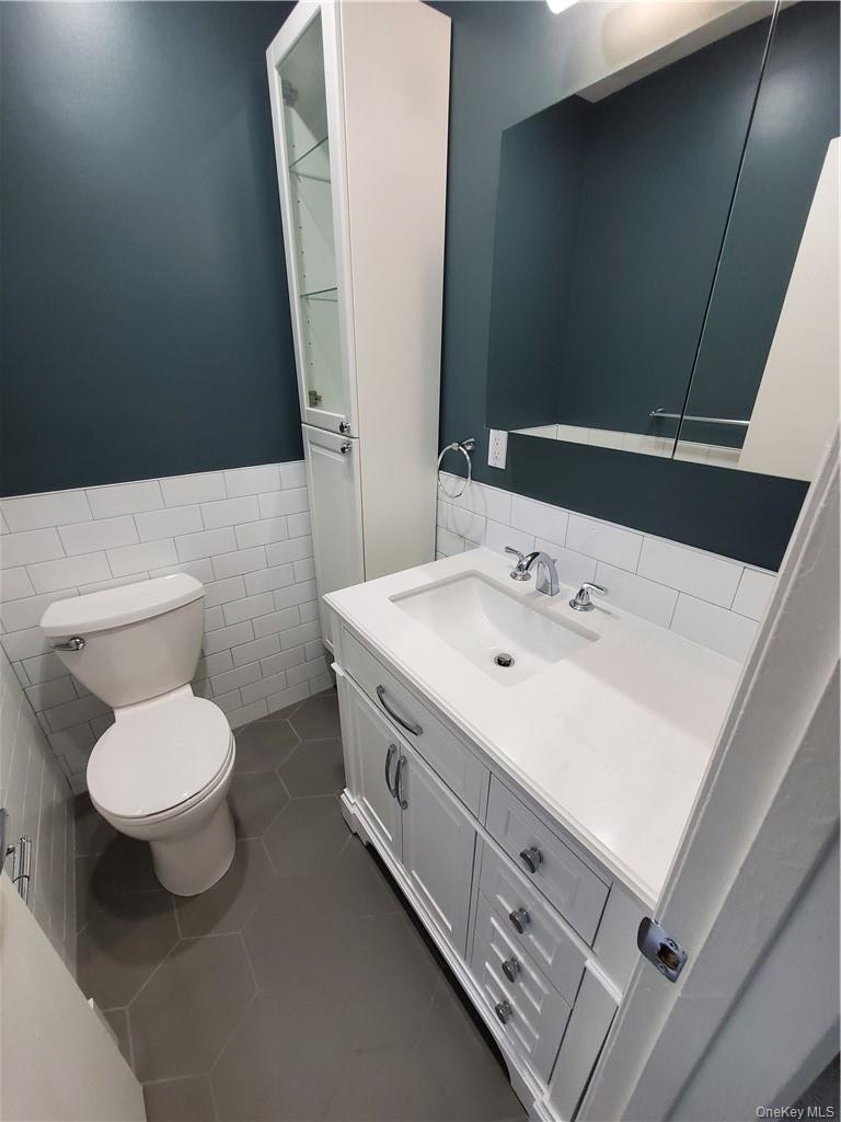 972 Sierra Vista Lane, Valley Cottage, NY 10989