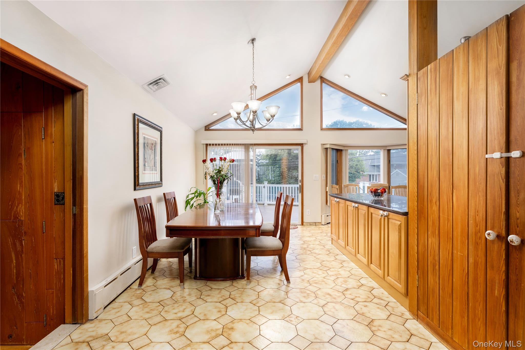 11 Eaton Road, Syosset, NY 11791