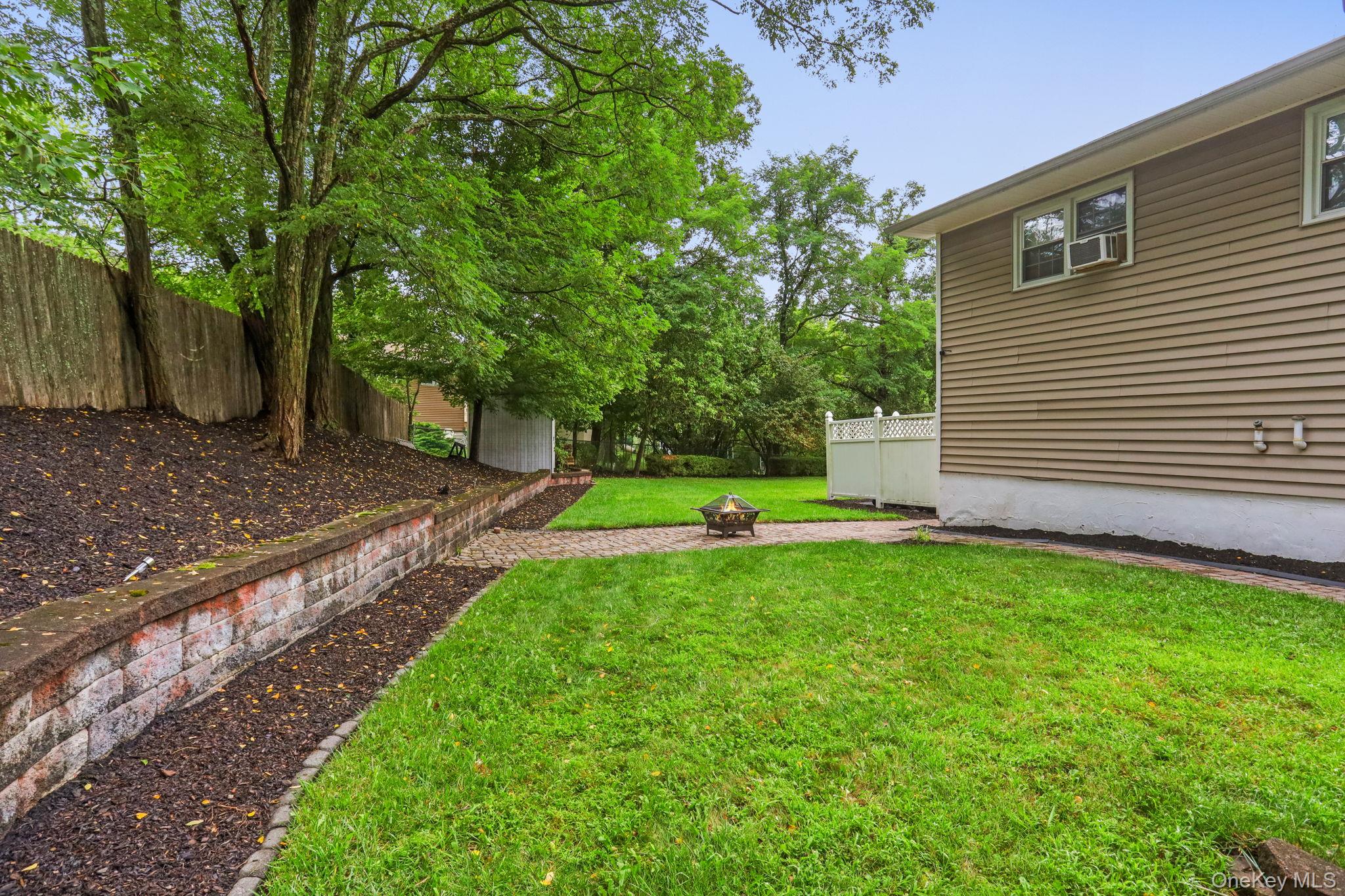 12 Juniper Lane, Monroe, NY 10950