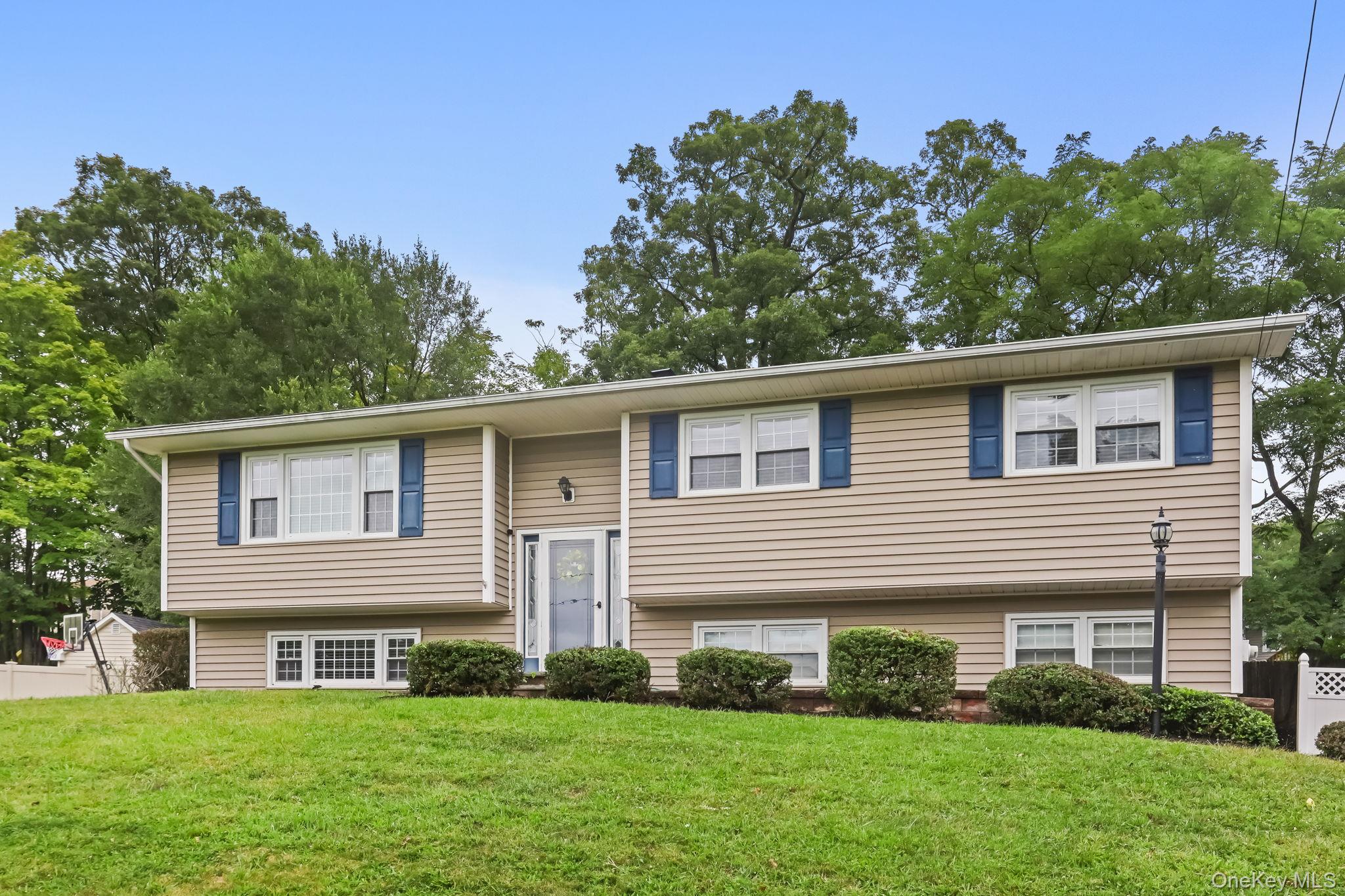 12 Juniper Lane, Monroe, NY 10950