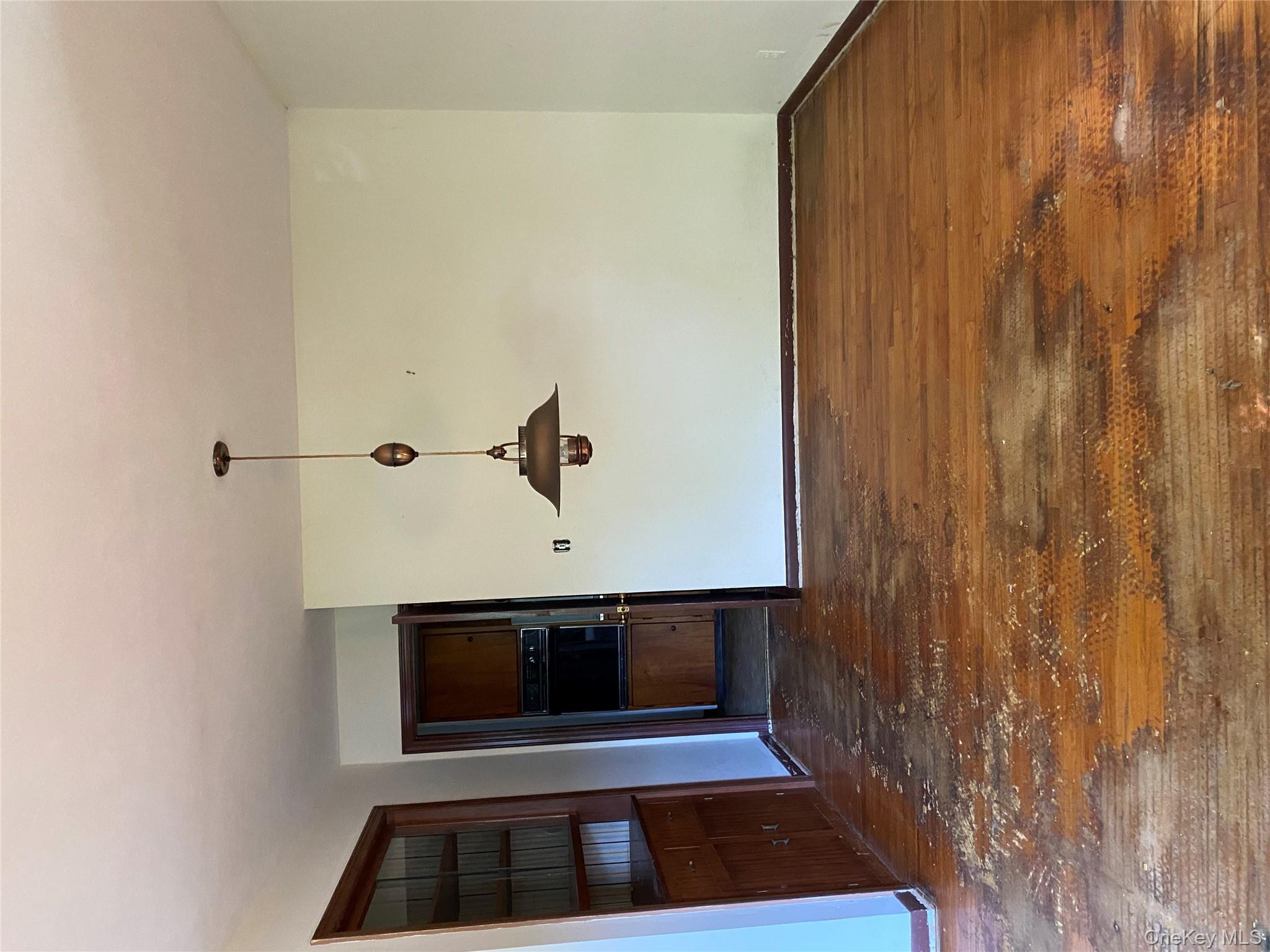 135 Old Tarrytown Road, White Plains, NY 10603