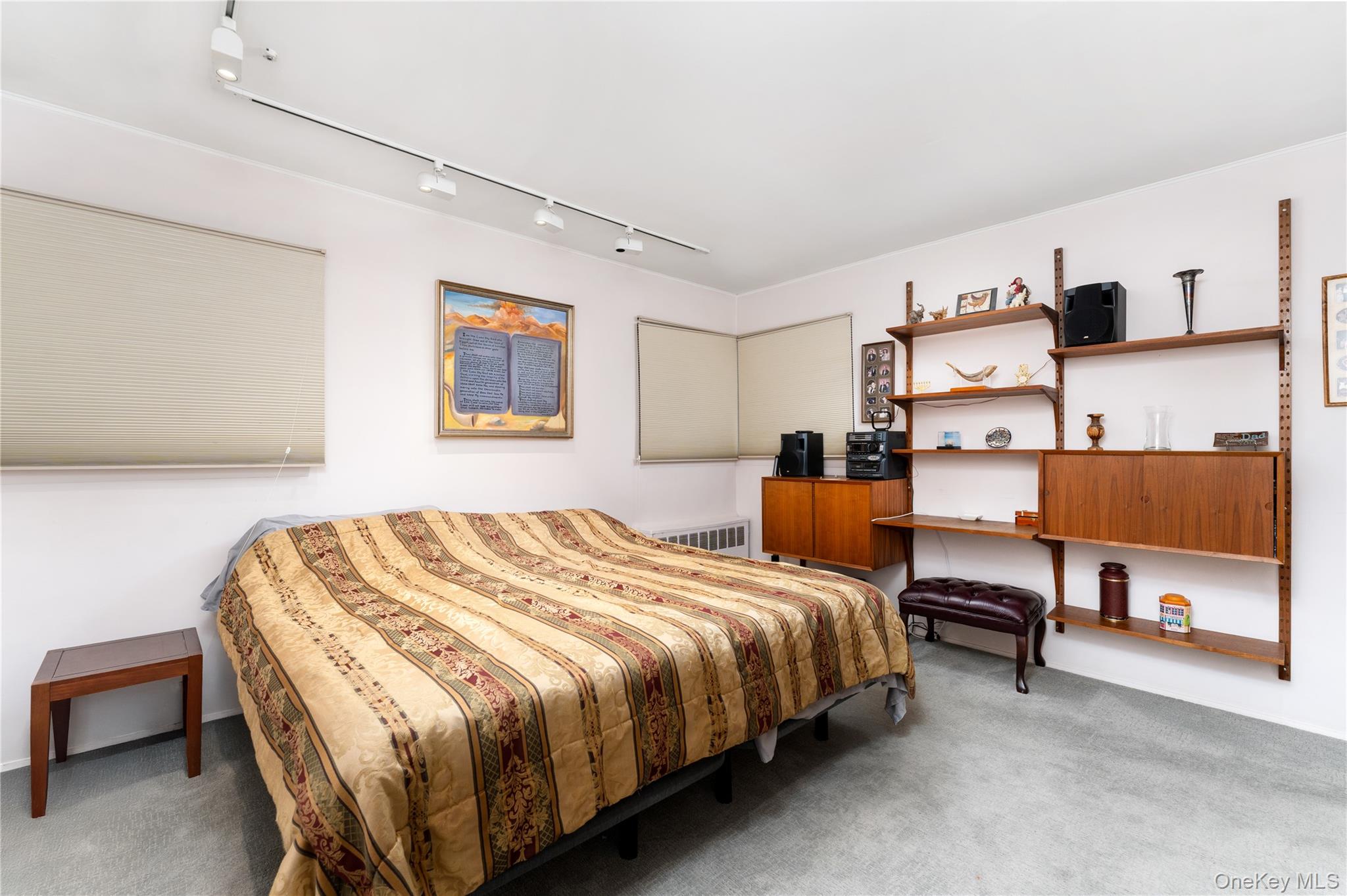 9 Eaton Road, Syosset, NY 11791