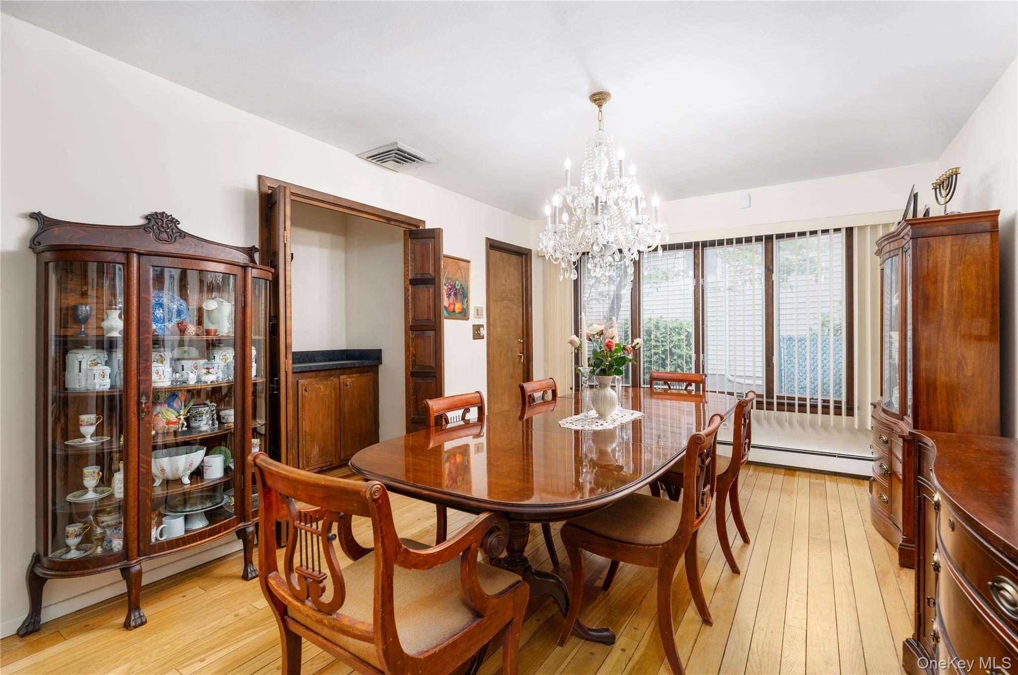 9 Eaton Road, Syosset, NY 11791