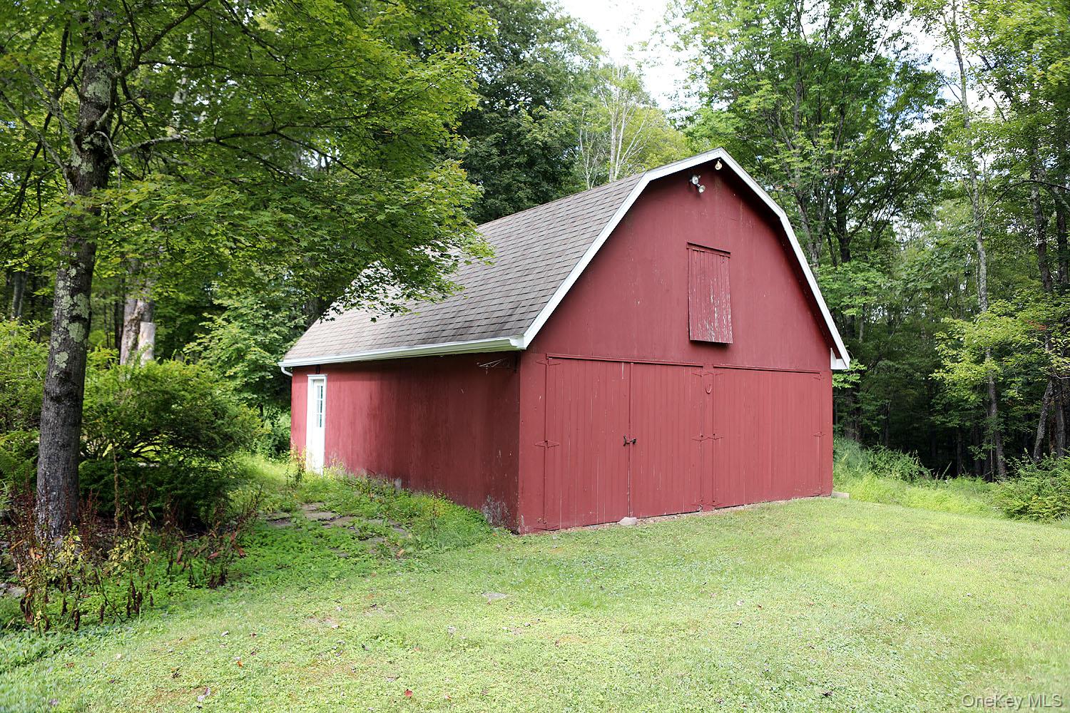 178 W Simmon Road, Callicoon, NY 12723