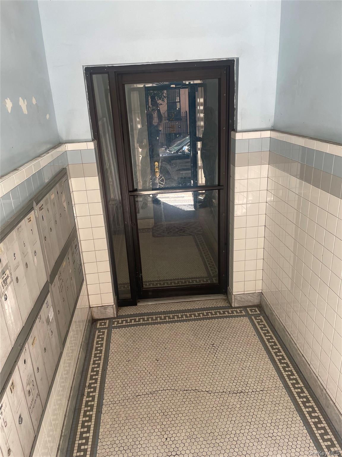 380 Crescent Street, Brooklyn, NY 11208