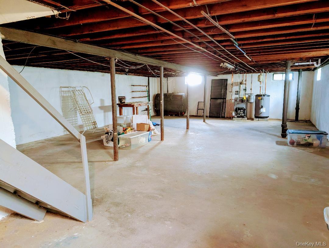 483 South Oyster Bay Road, Plainview, NY 11803