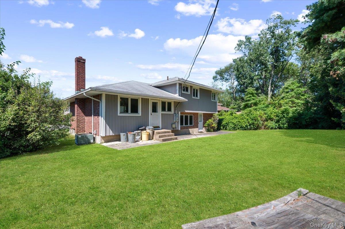 331 Woodbridge Lane, Jericho, NY 11753