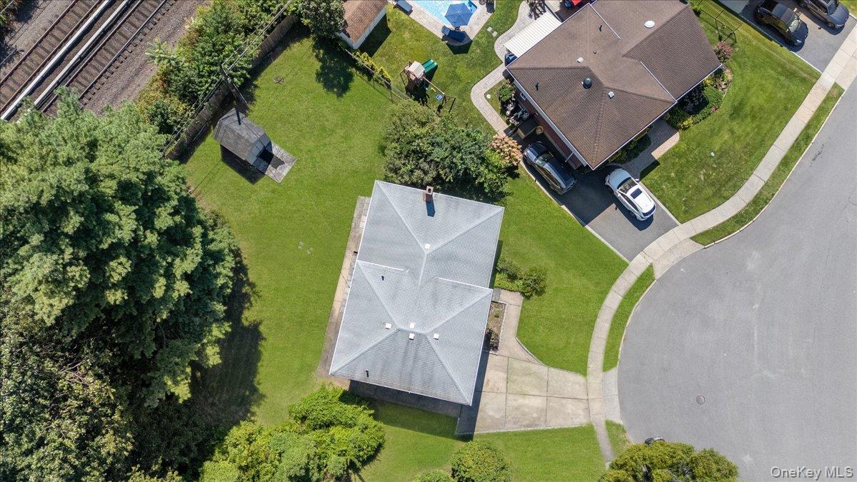 331 Woodbridge Lane, Jericho, NY 11753