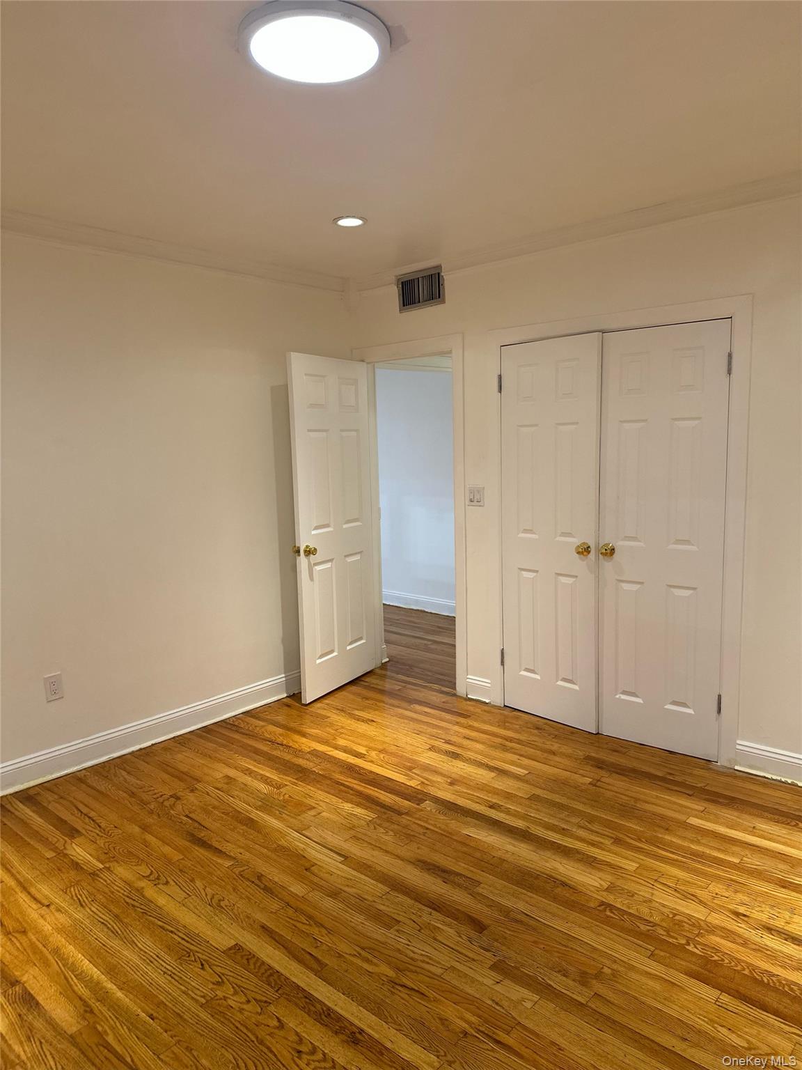 1666 New York Avenue, South Huntington, NY 11746-5207