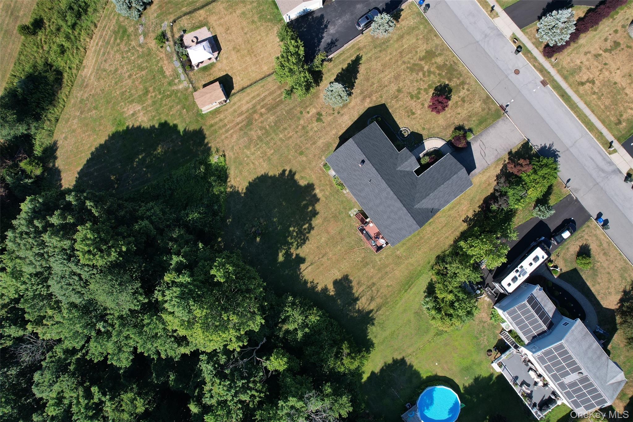 27 Clinton Drive, Washingtonville, NY 10992