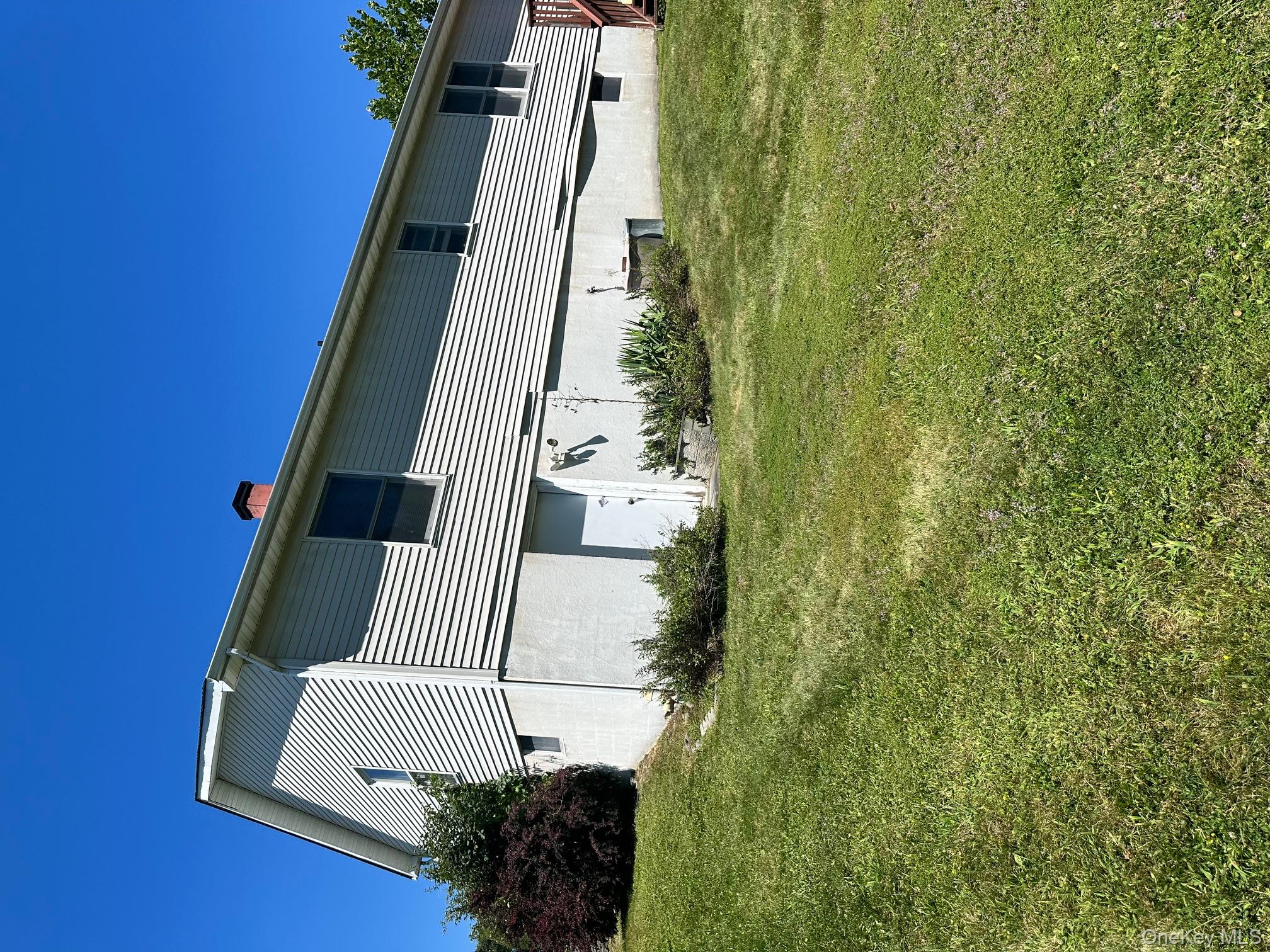 27 Clinton Drive, Washingtonville, NY 10992