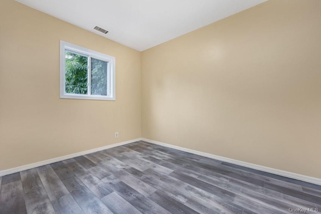 205 S 12th Street, Lindenhurst, NY 11757