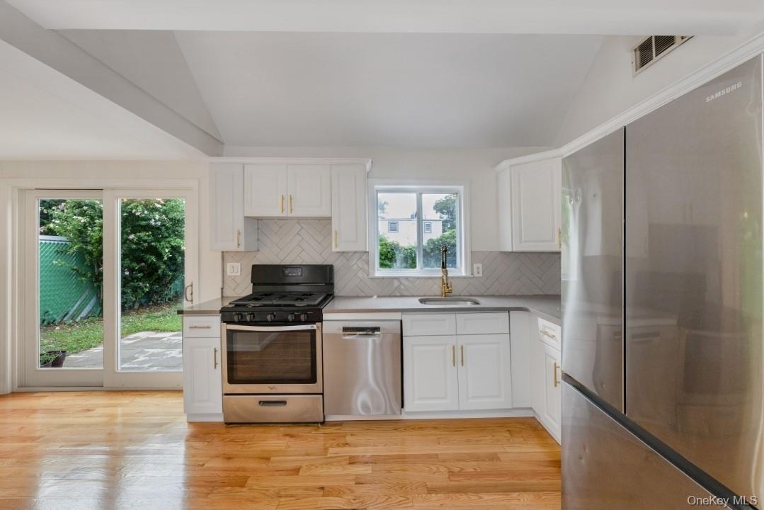 205 S 12th Street, Lindenhurst, NY 11757