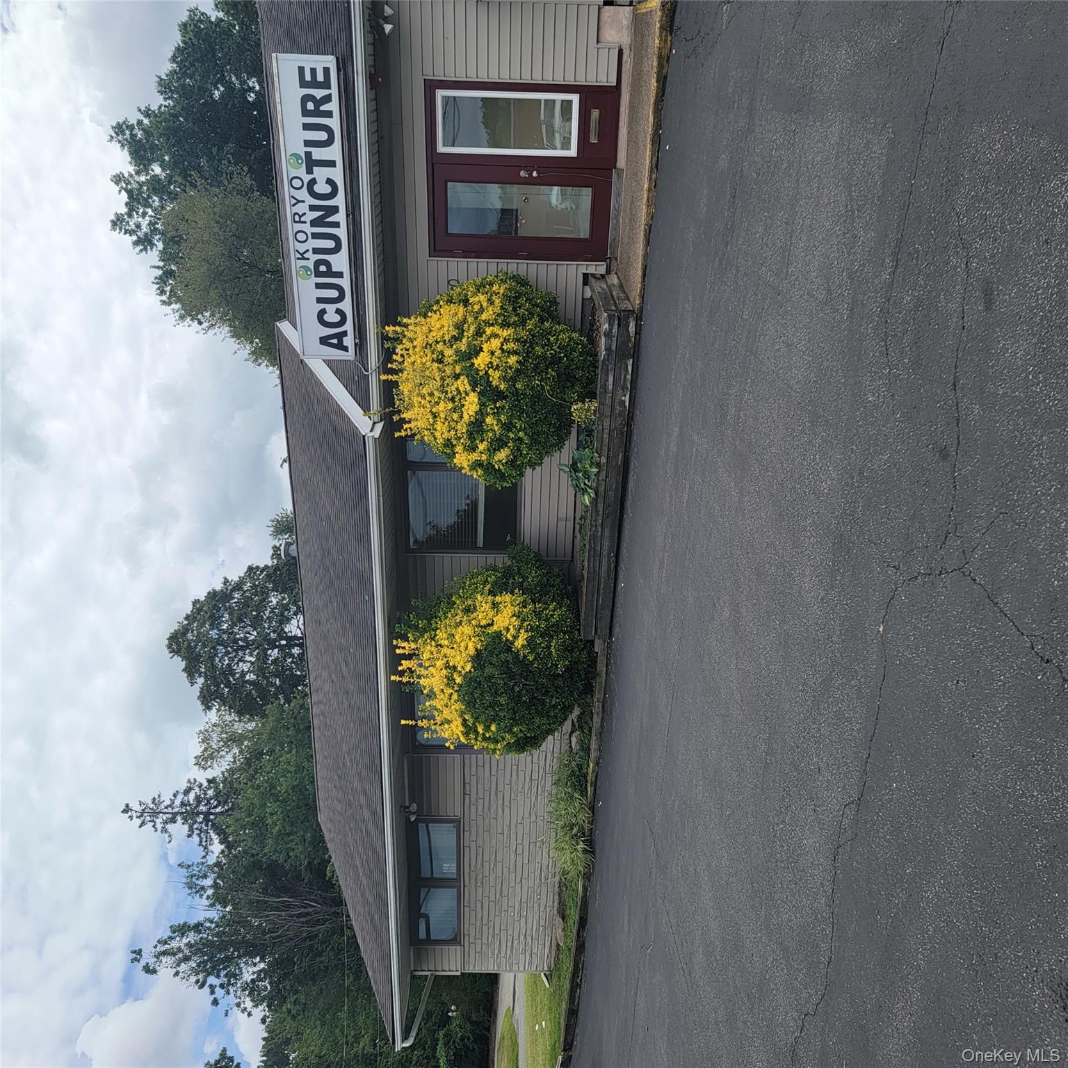 32-40 1st Street, Nanuet, NY 10954