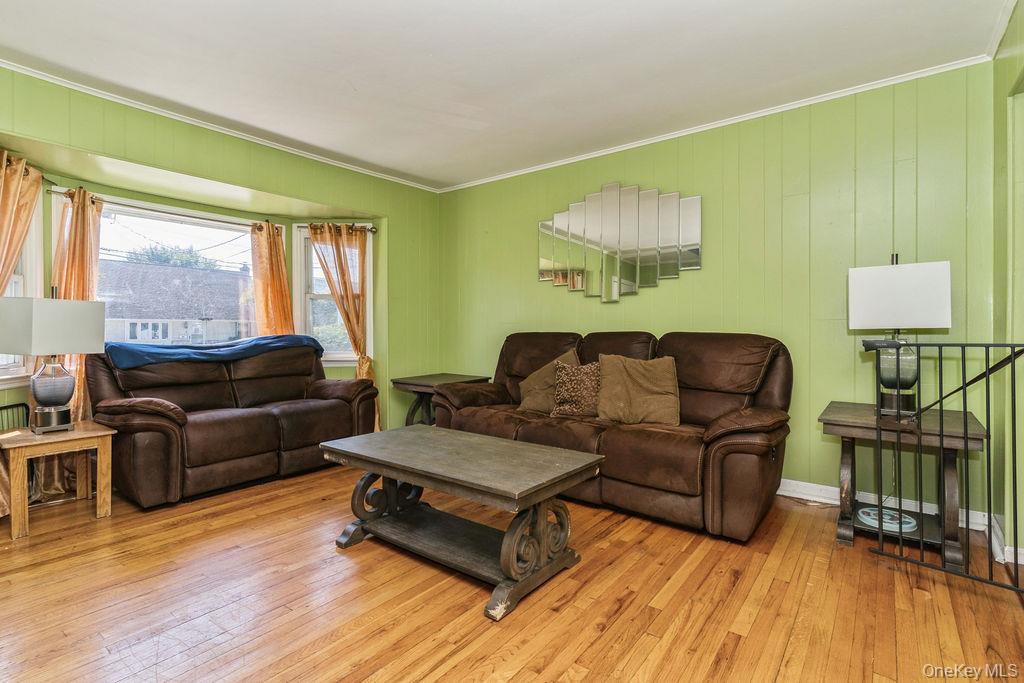 1472 Clay Street, Elmont, NY 11003