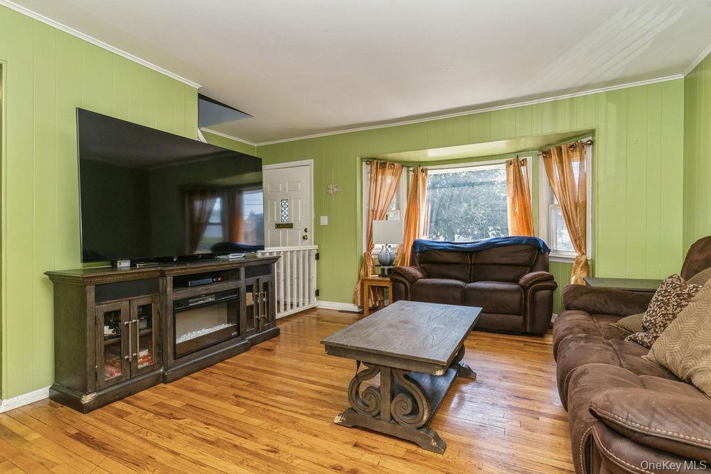 1472 Clay Street, Elmont, NY 11003