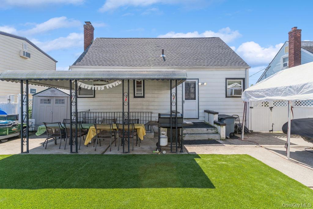 1472 Clay Street, Elmont, NY 11003