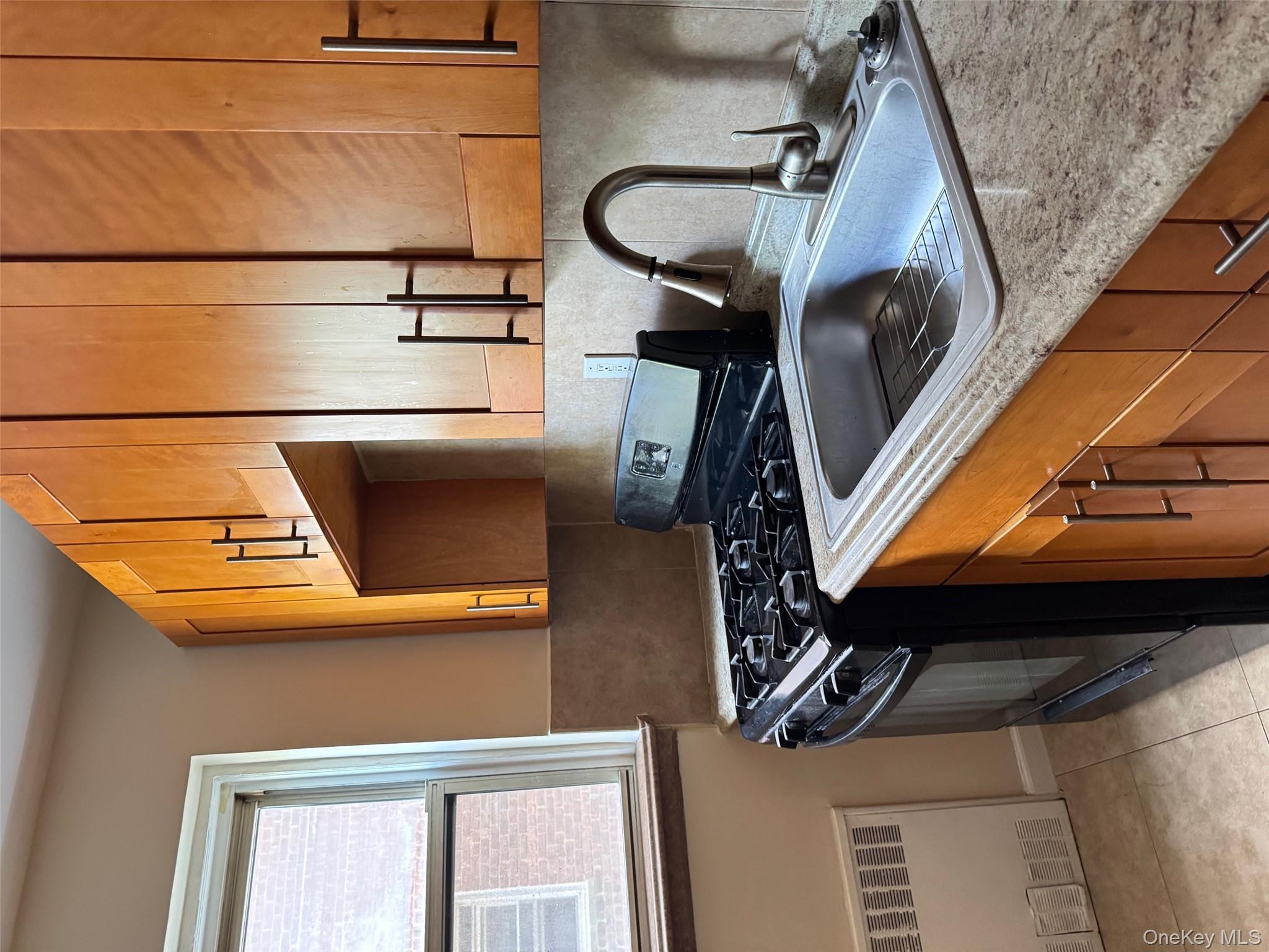 6360 102nd Street # A18, Rego Park, NY 11374