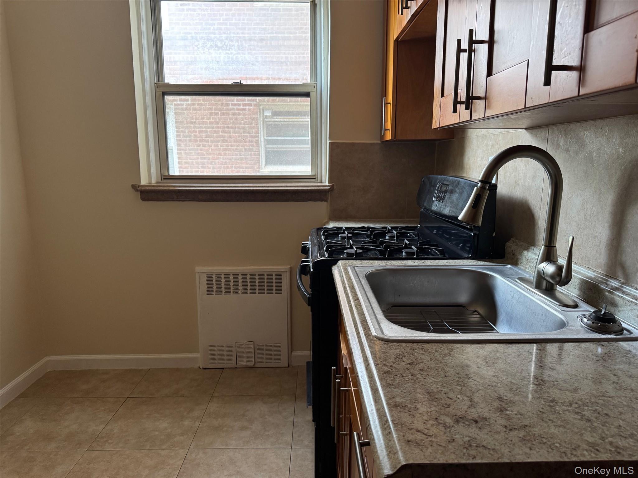 6360 102nd Street # A18, Rego Park, NY 11374