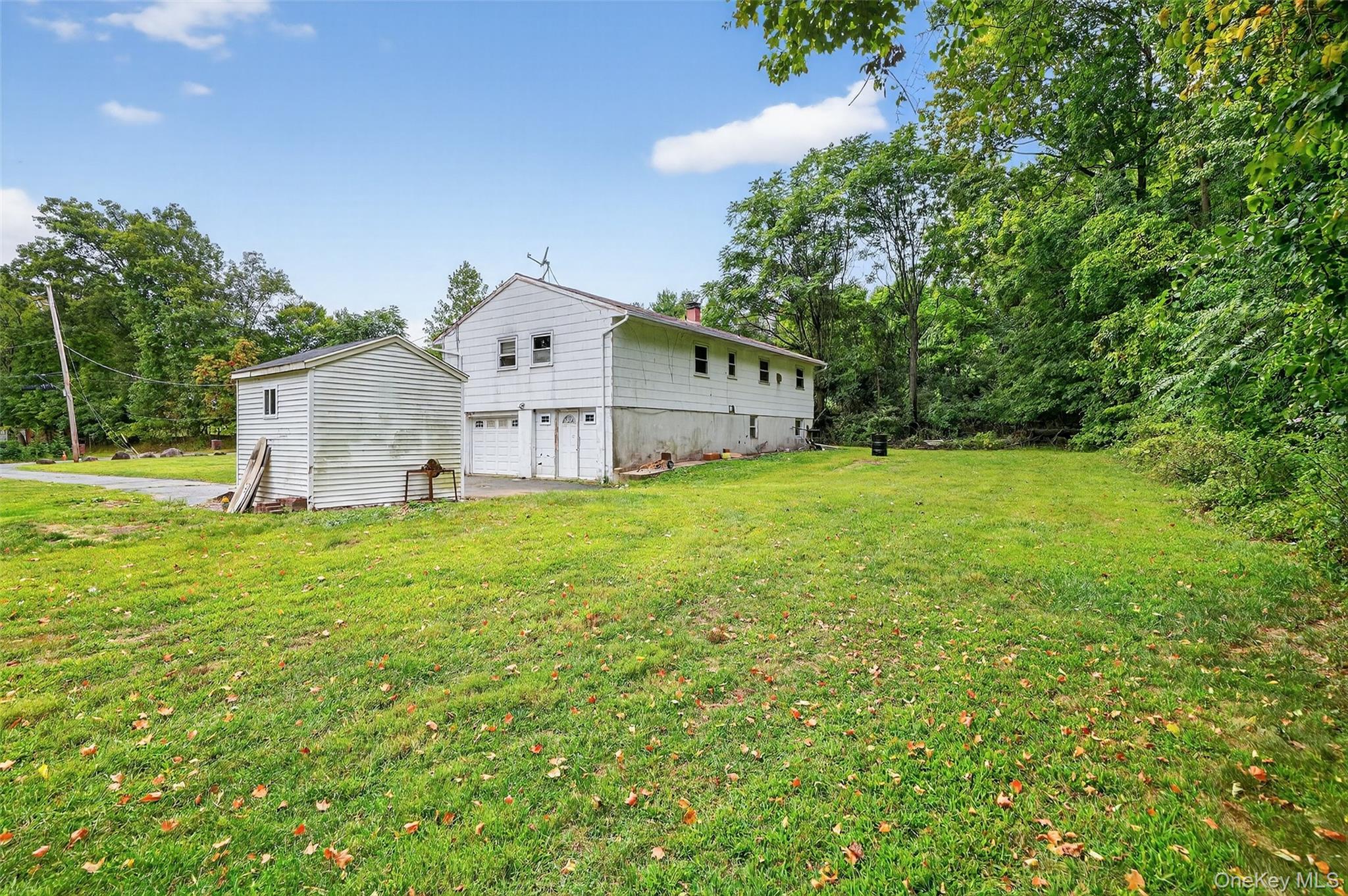 19 Birchwood Avenue, Nanuet, NY 10954