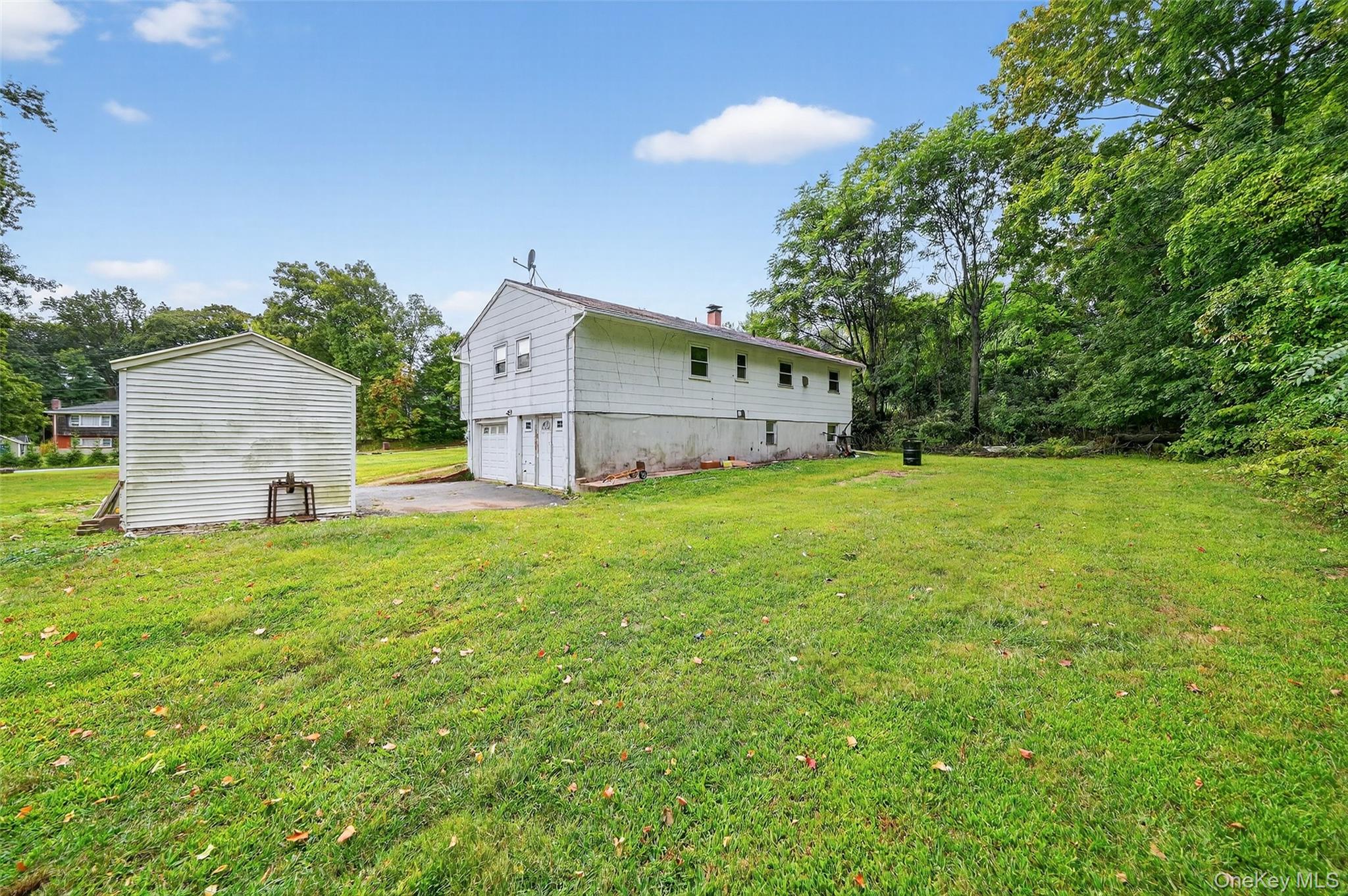 19 Birchwood Avenue, Nanuet, NY 10954