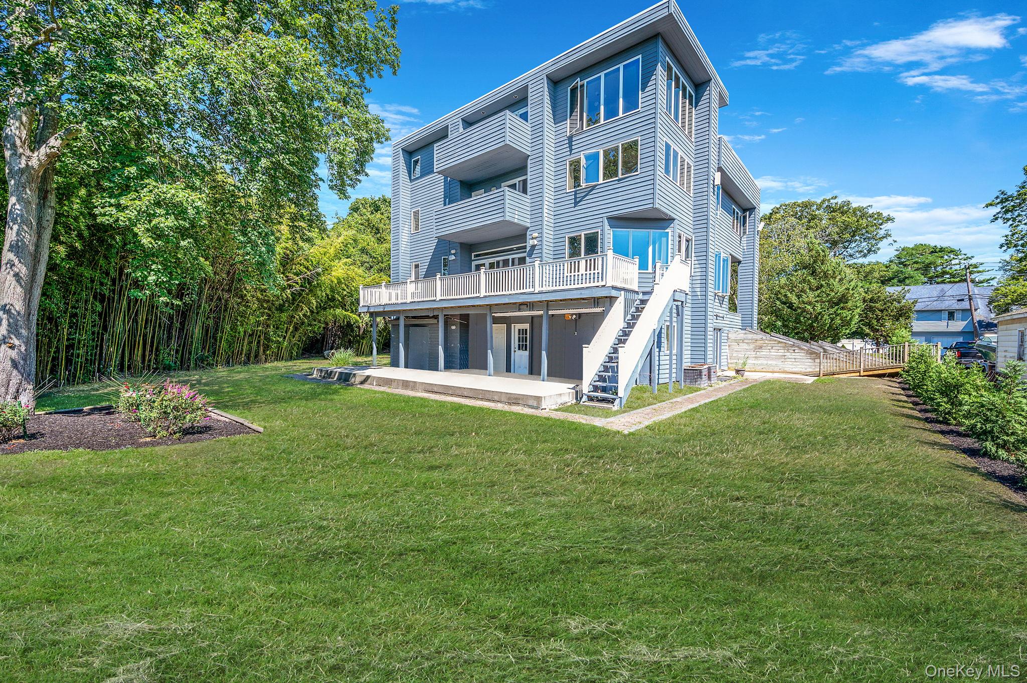 36 Roosevelt Boulevard, East Patchogue, NY 11772