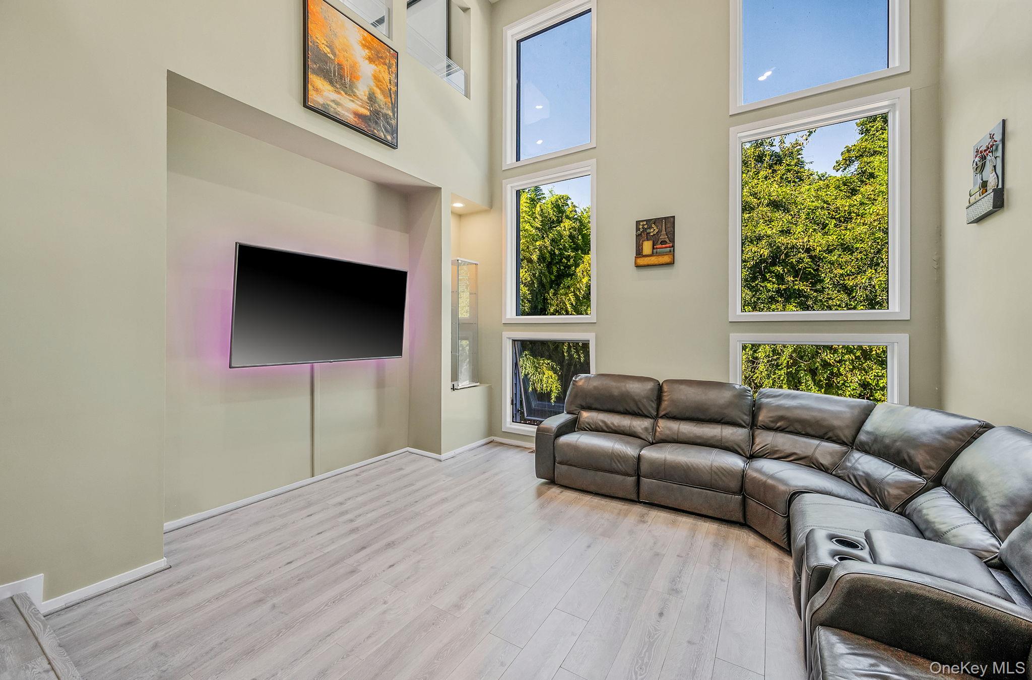 36 Roosevelt Boulevard, East Patchogue, NY 11772