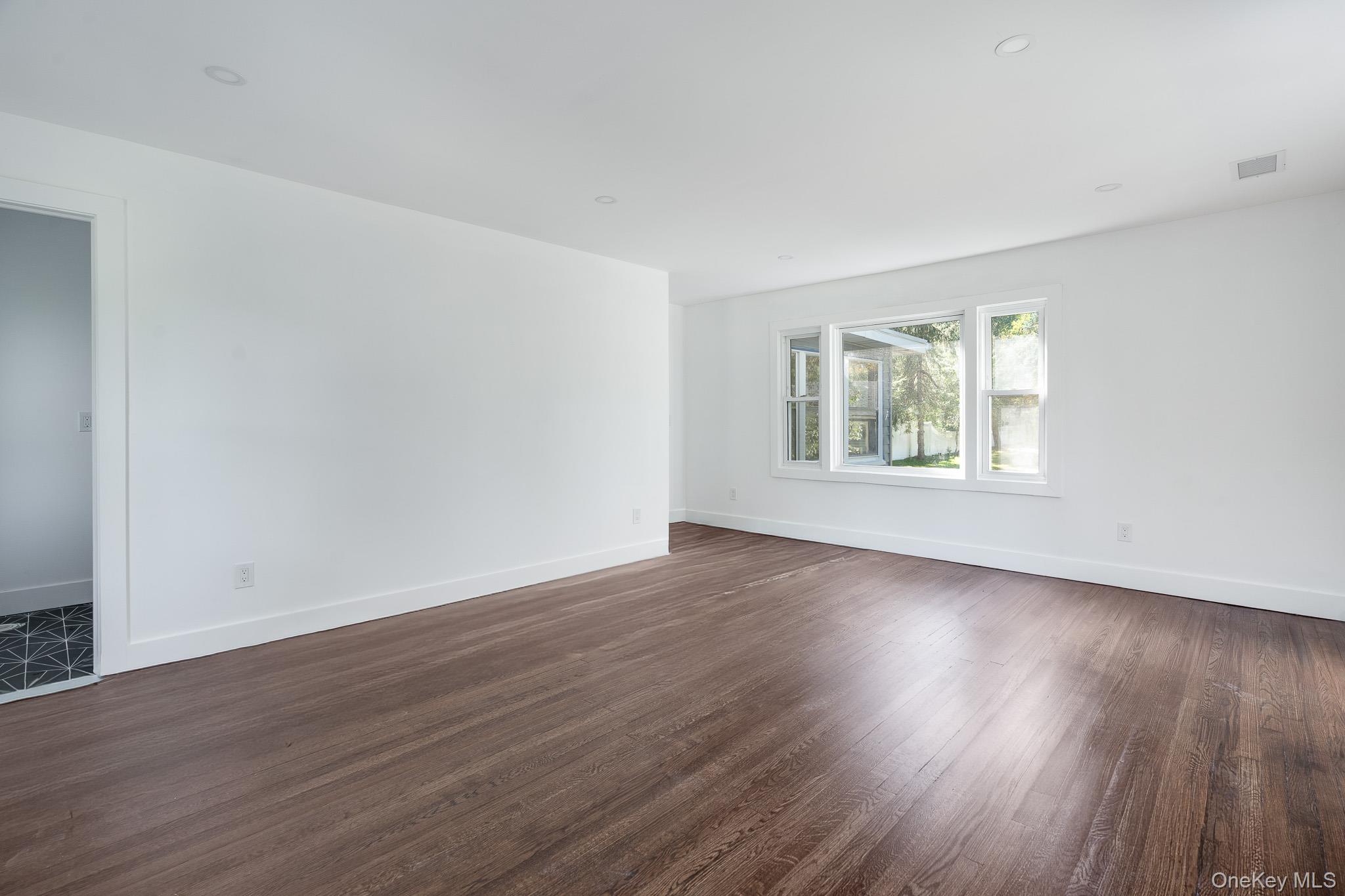 1802 Amazon Road, Mohegan Lake, NY 10547